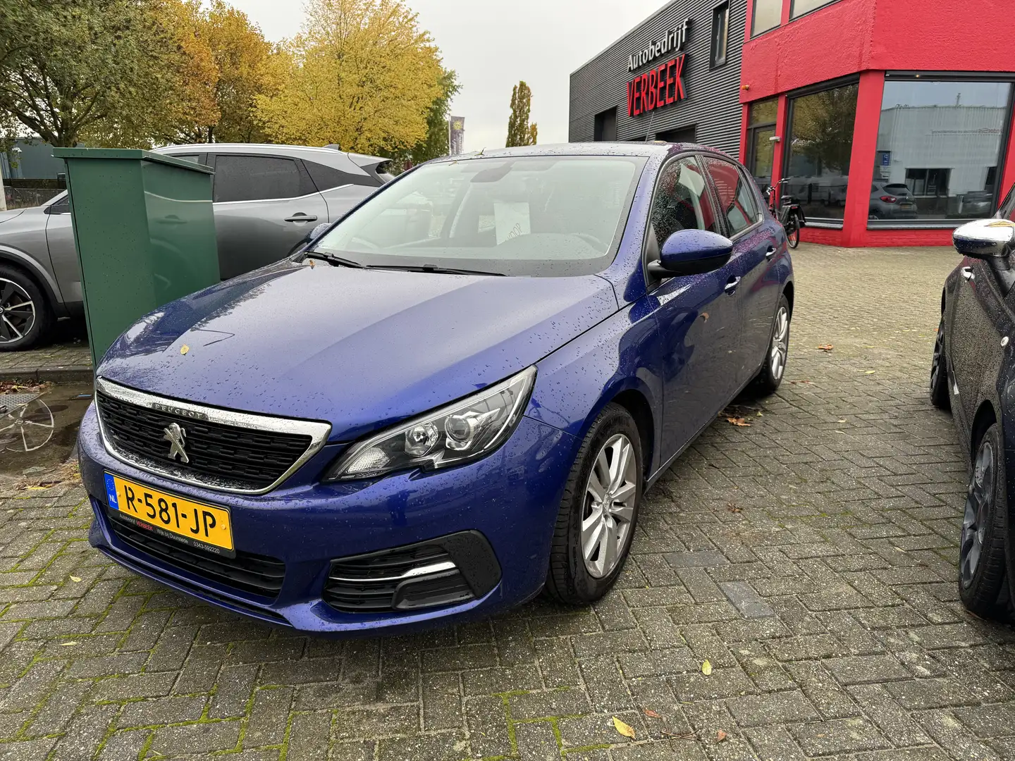 Peugeot 308 1.2 PureT.Blue L. Pr Blauw - 1