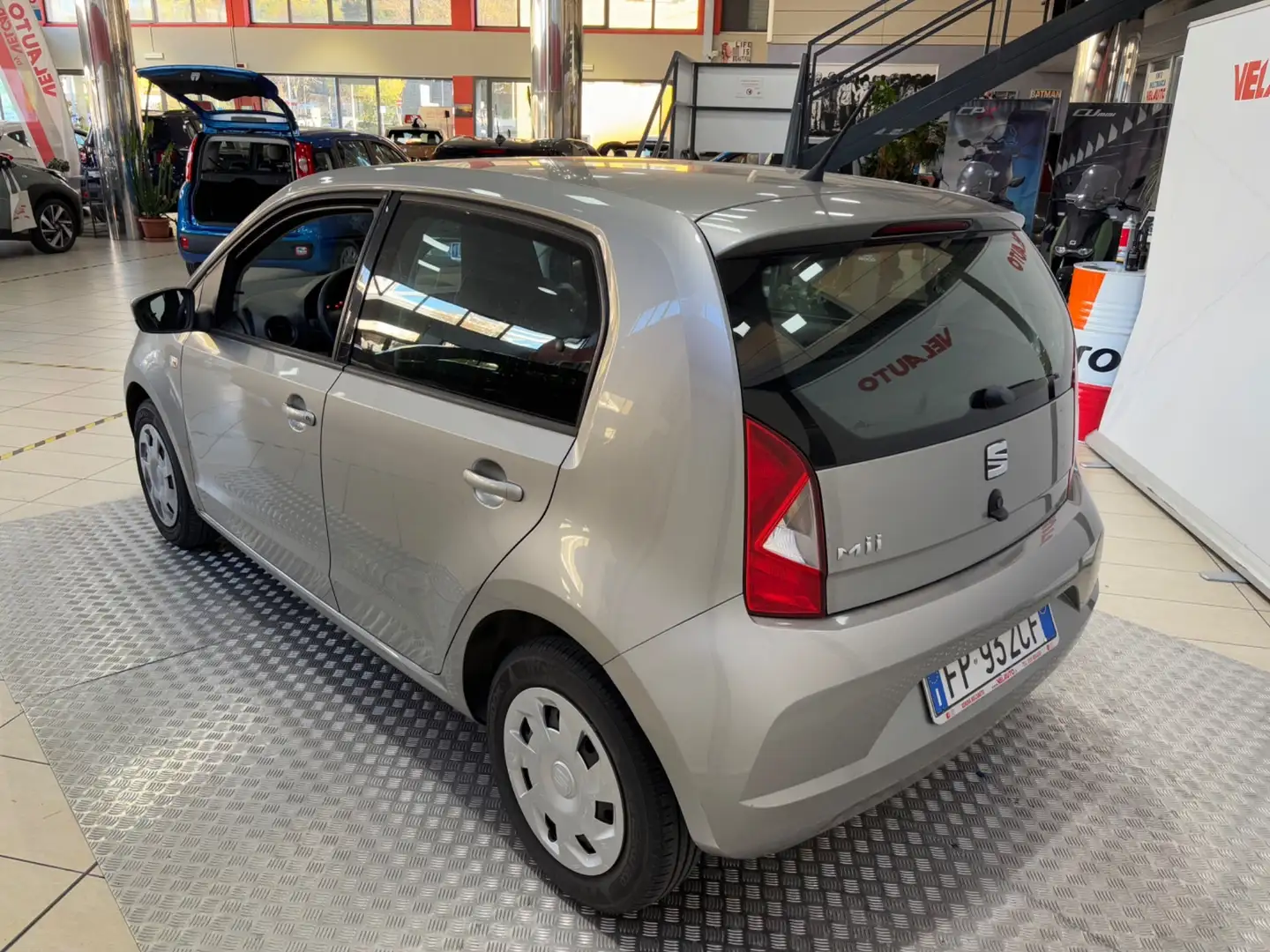 SEAT Mii Mii 1.0 5 porte Style Argento - 2