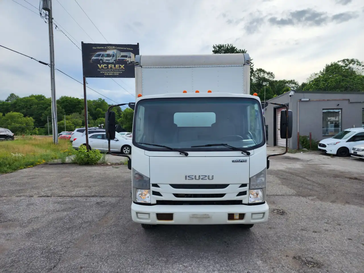 Isuzu NPR photo Isuzu NPR