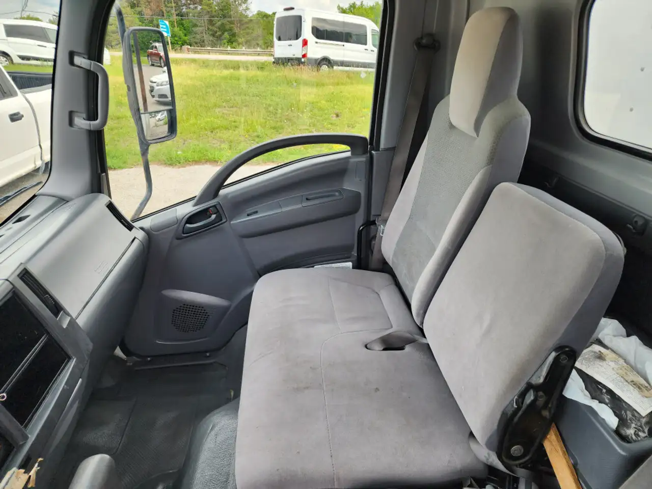 Isuzu NPR photo Isuzu NPR