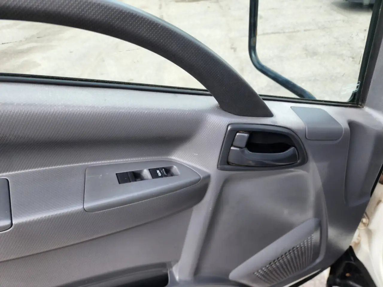 Isuzu NPR photo Isuzu NPR