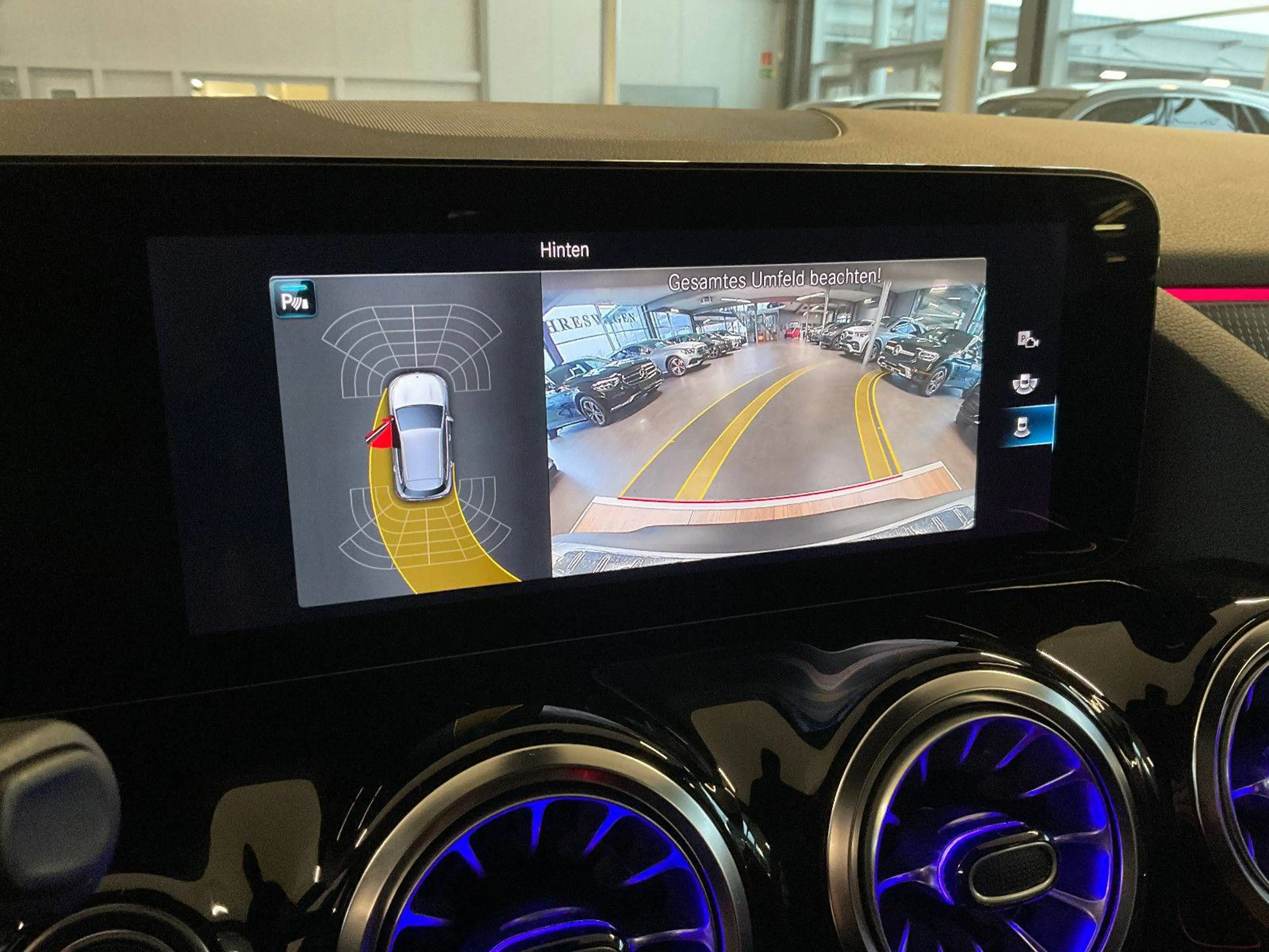 Mercedes-Benz EQA 300 EQA 300 4Matic (243.708) — photo 14