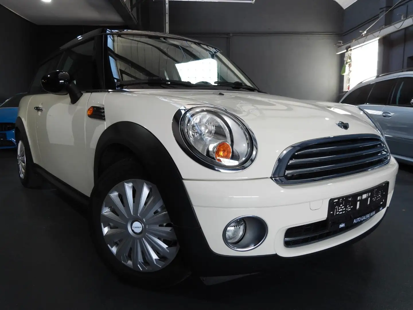 MINI Cooper Clubman COOPER CLUBMAN Weiß - 2