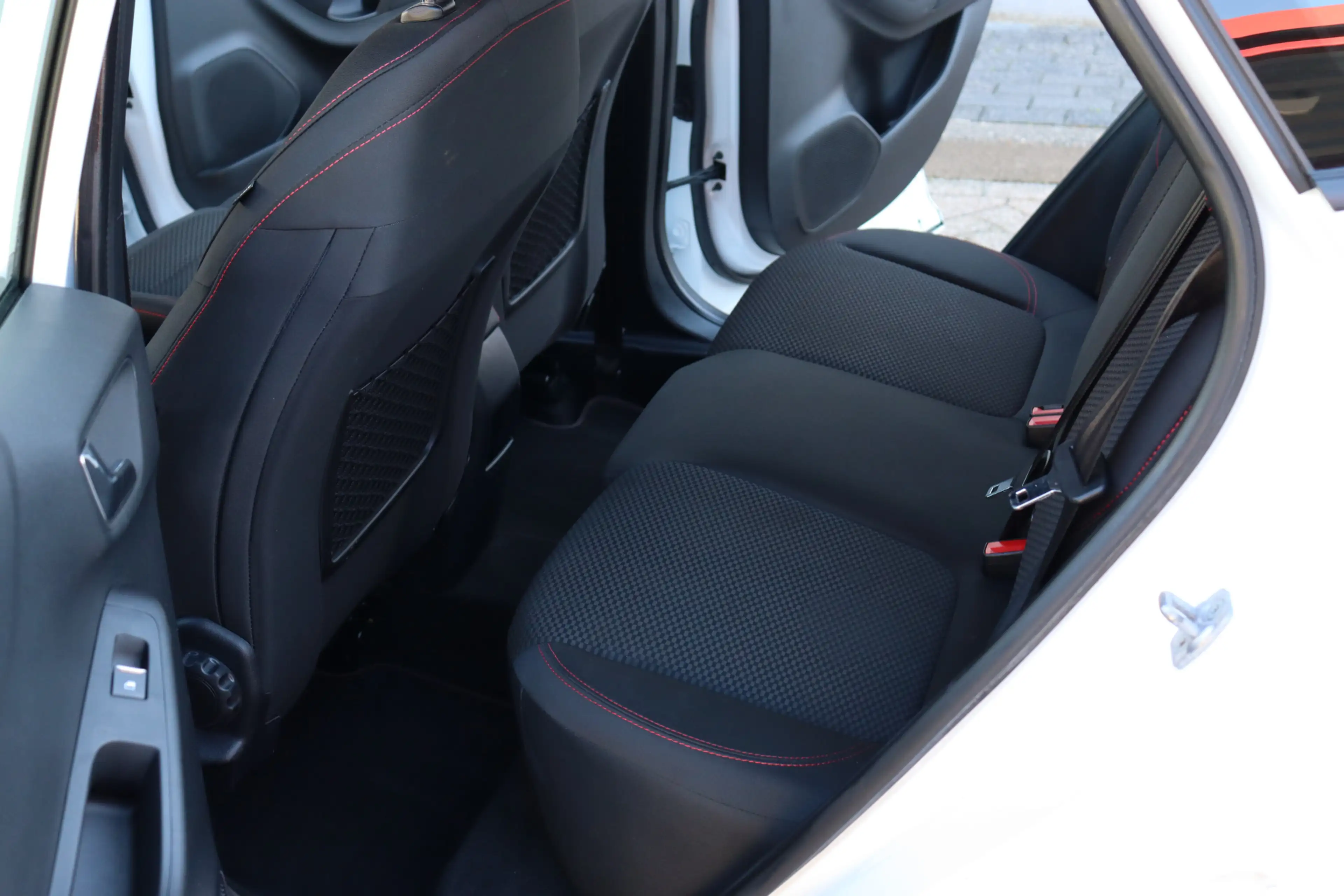 Ford Puma 1.0 EcoBoost Hybrid ST-Line Automaat O.a: Clima, P — photo 22
