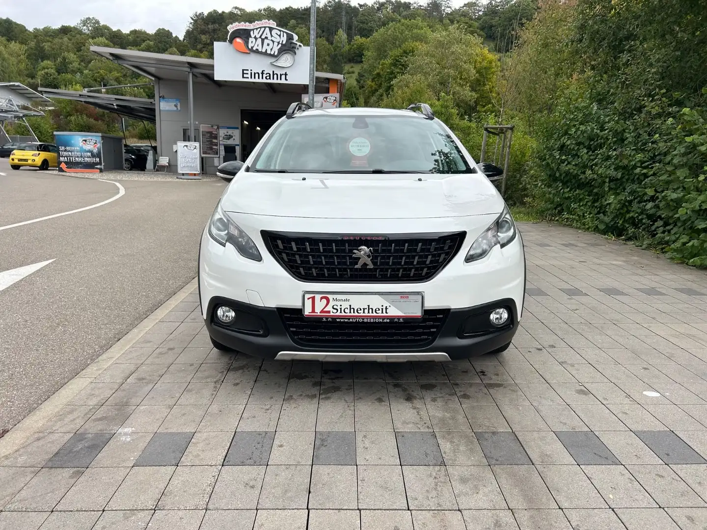 Peugeot 2008 Allure**GT-LINE *TÜV-01.2027 ** - 2