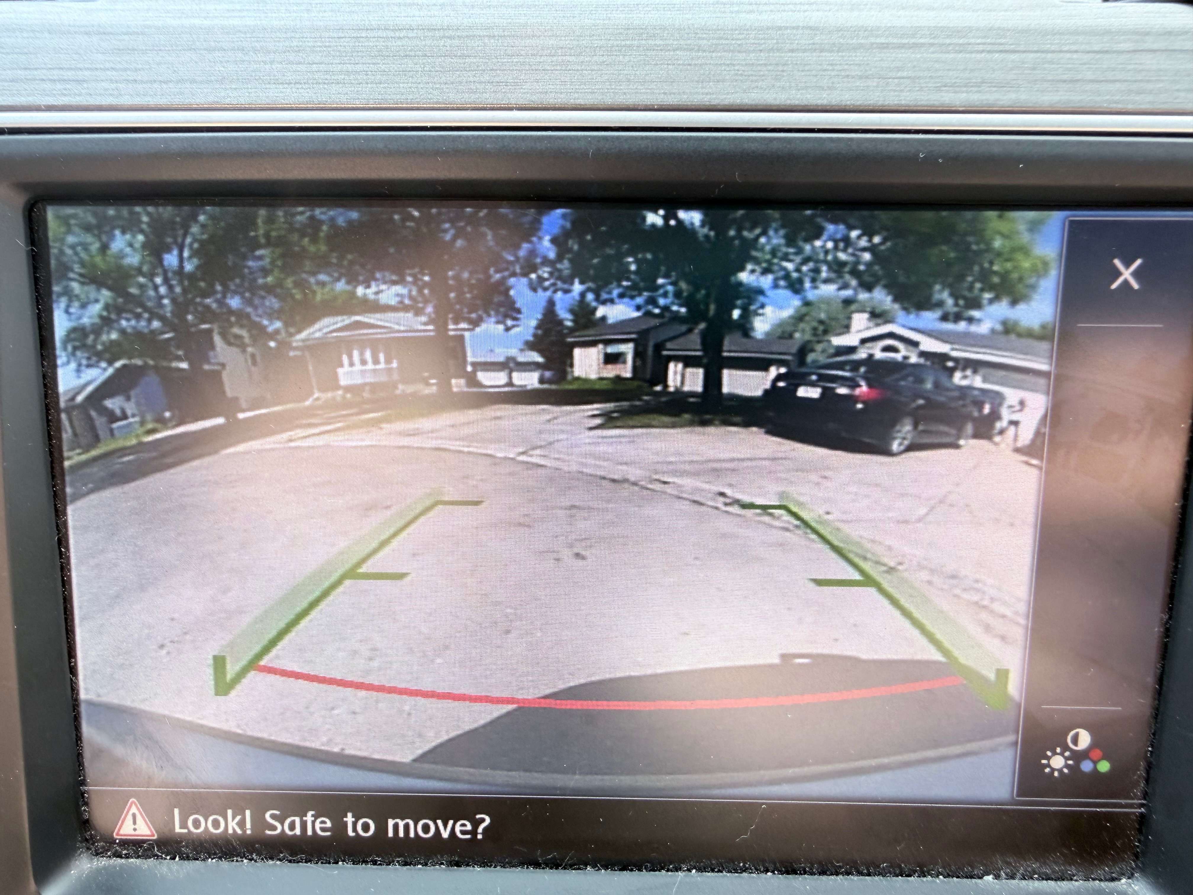 2016 Volkswagen Golf Treadline thumb 16
