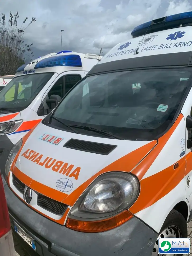 Renault RENAULT TRAFIC AMBULANZA (LIM) Bianco - 1