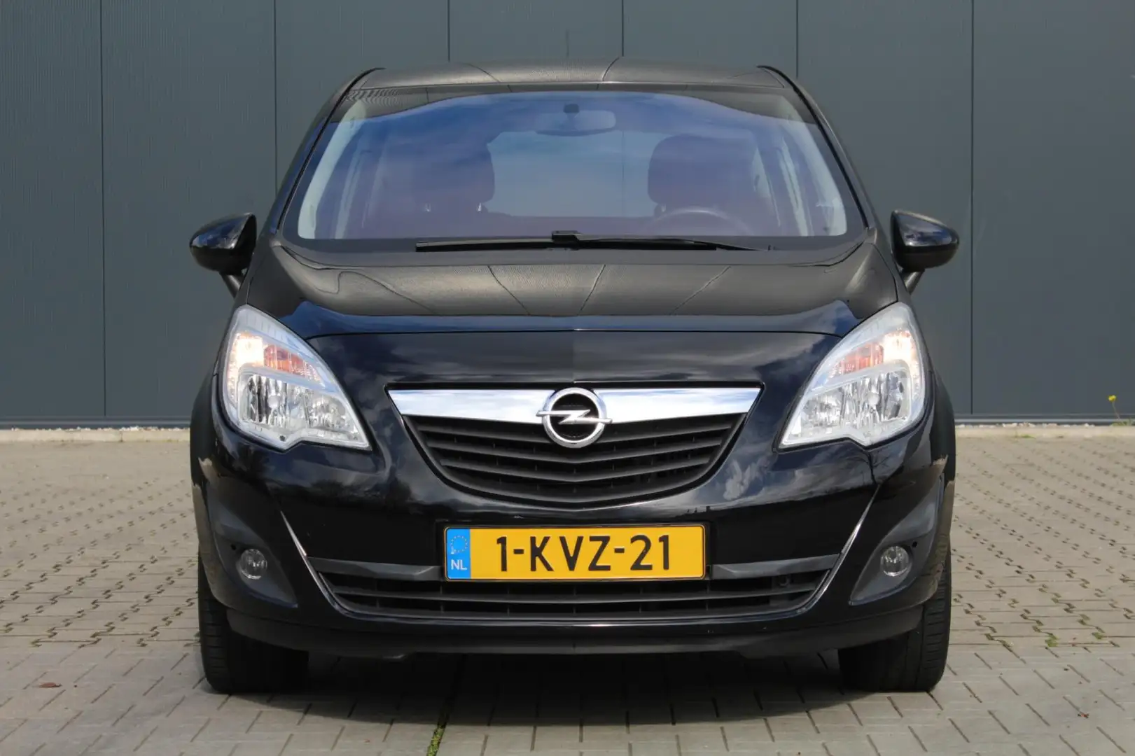 Opel Meriva 1.4 Turbo Cosmo | Clima / Cruise control | Trekhaa Schwarz - 2