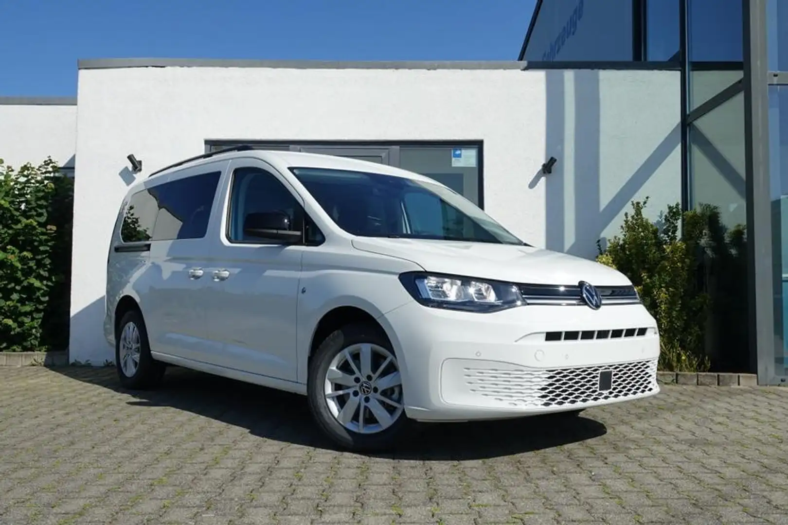 Volkswagen Caddy Maxi LIFE 7Stz DSG UPE: 44.990EUR* Bílá - 2