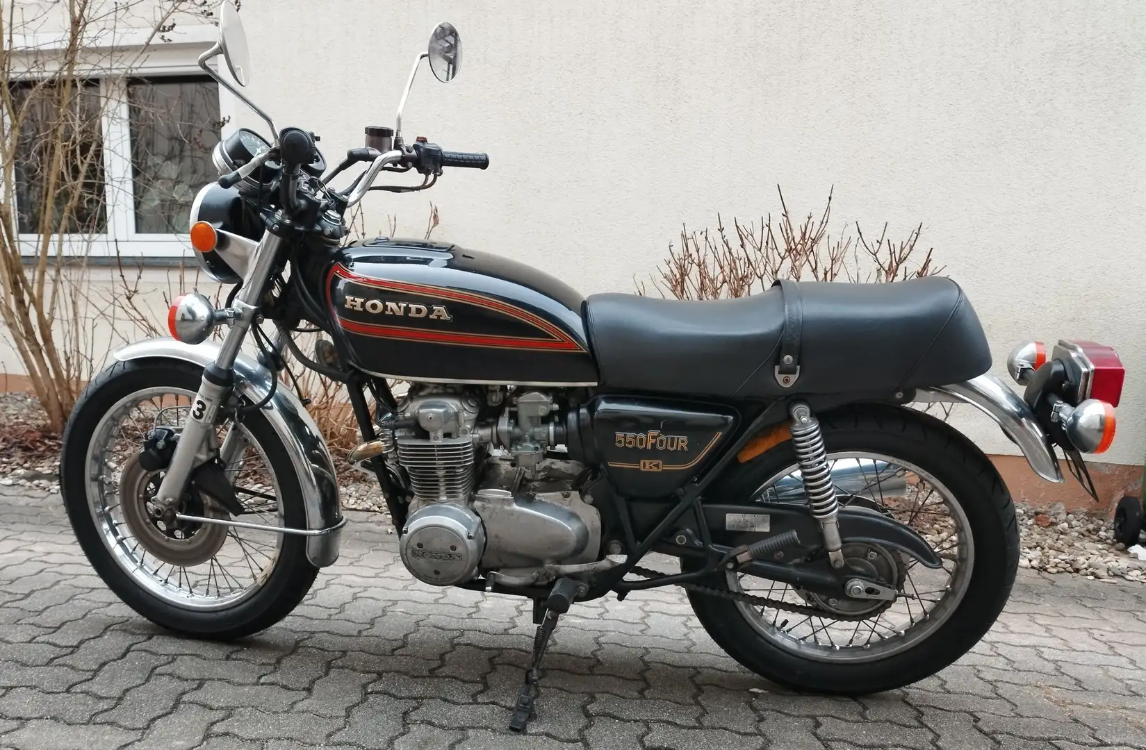 Honda CB 550 Four Negro - 1