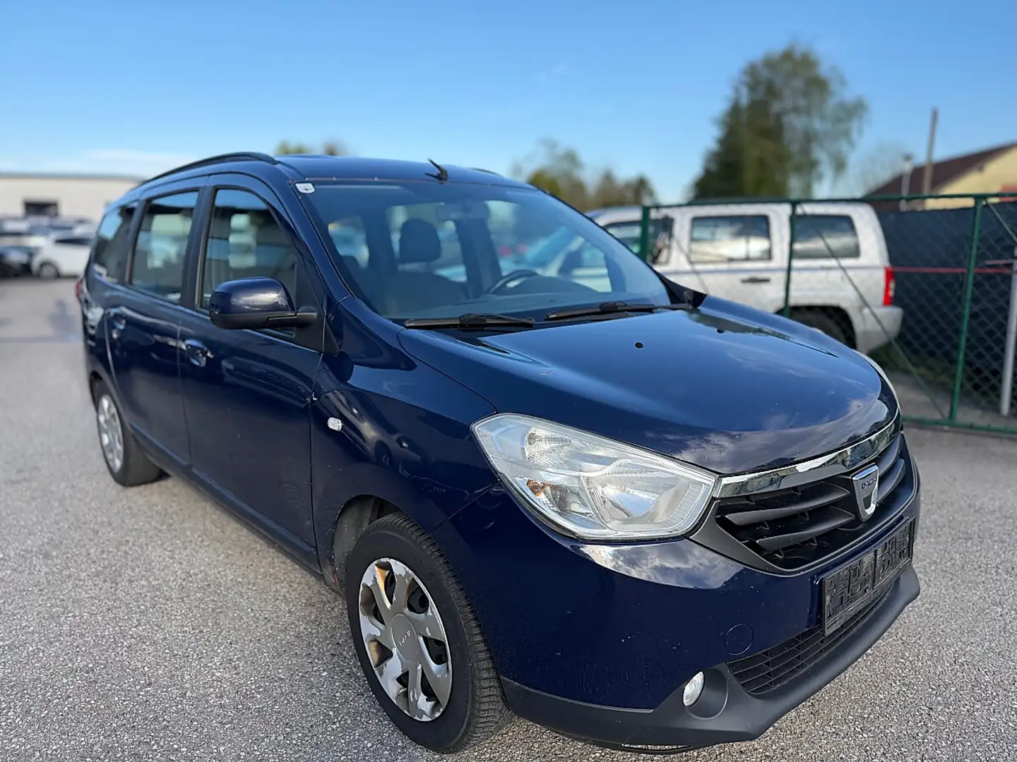 Dacia Lodgy dCi 90 *Pickerl 10/2026+4* Blau - 2