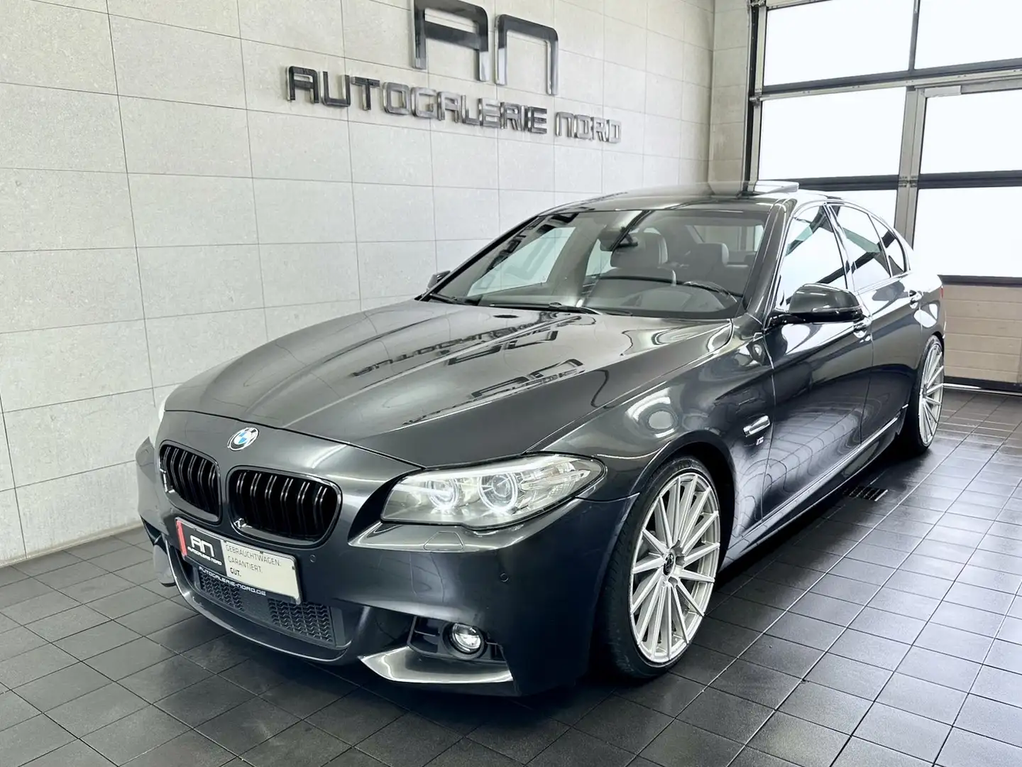 BMW 535 d xDrive M Sportpaket - Full Options Grey - 2
