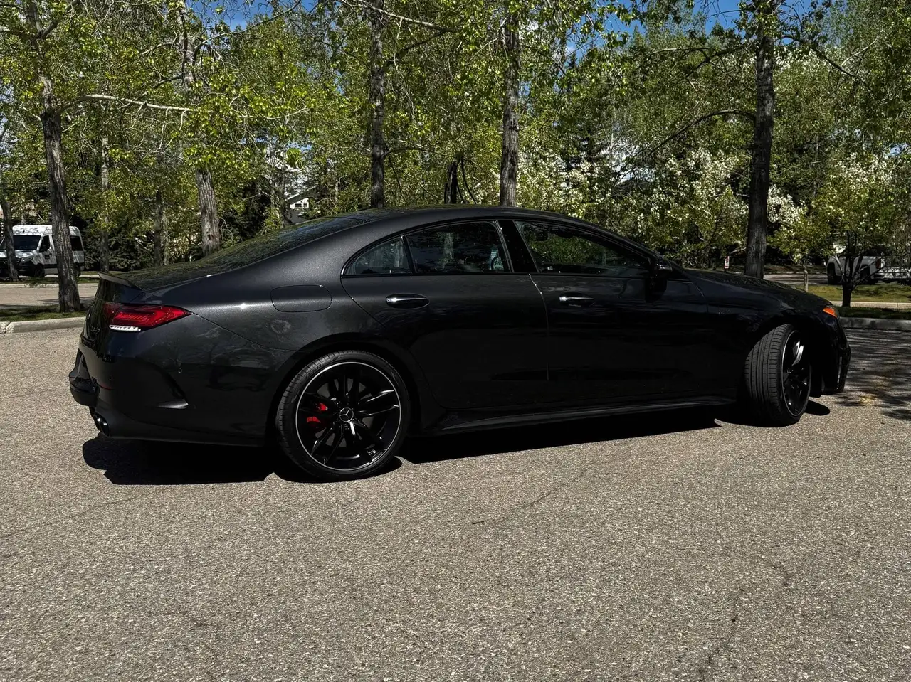 Mercedes-Benz CLS снимка Mercedes-Benz CLS