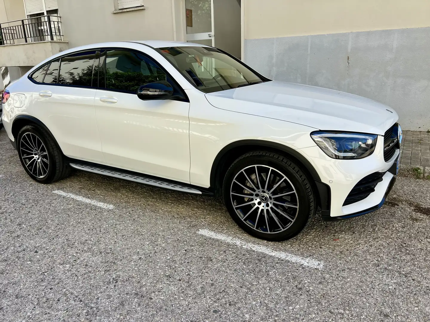 Mercedes-Benz GLC 220 Coupé 220d 4Matic 9G-Tronic - 2