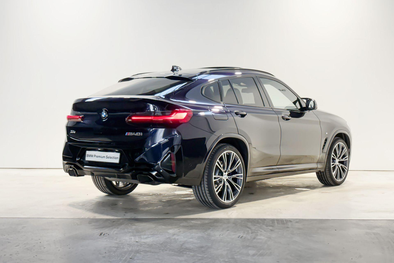 BMW X4 M40i High Executive — photo 7