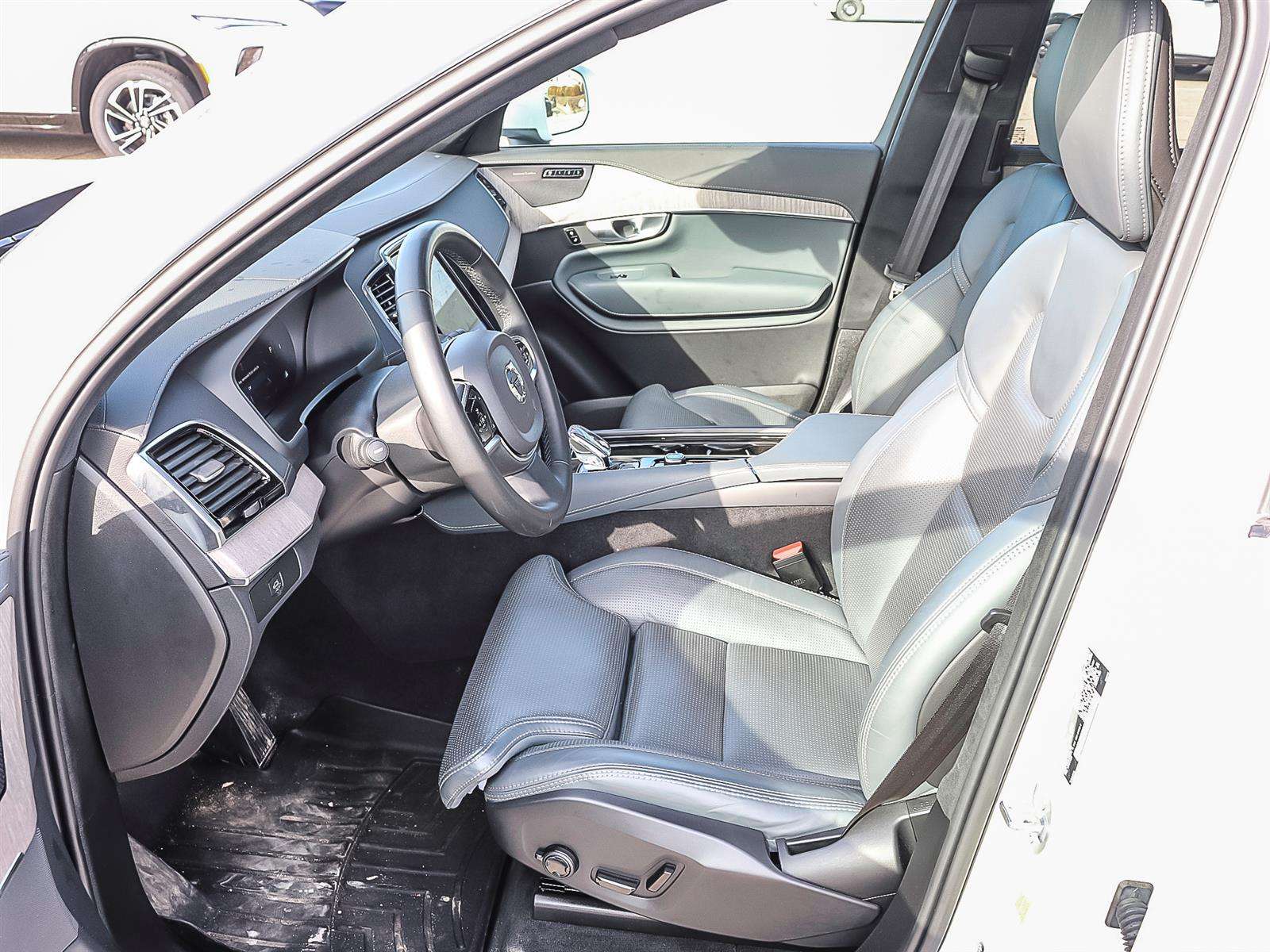 2024 Volvo XC90 ULTIMATE BRIGHT THEME thumb 10