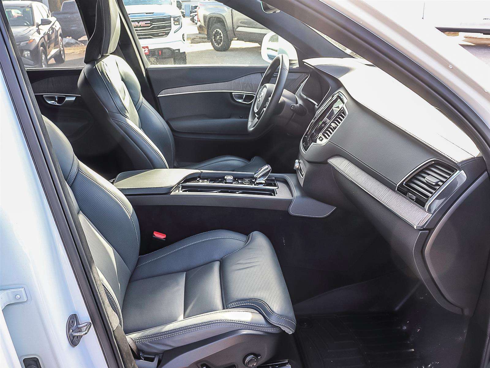 2024 Volvo XC90 ULTIMATE BRIGHT THEME thumb 19