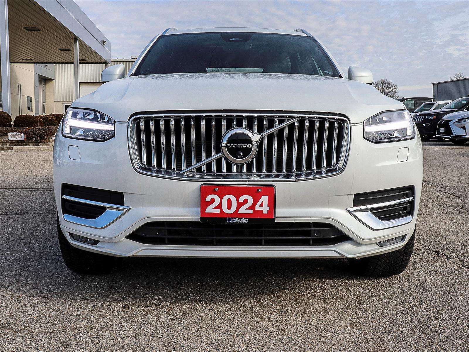 2024 Volvo XC90 ULTIMATE BRIGHT THEME alt 2
