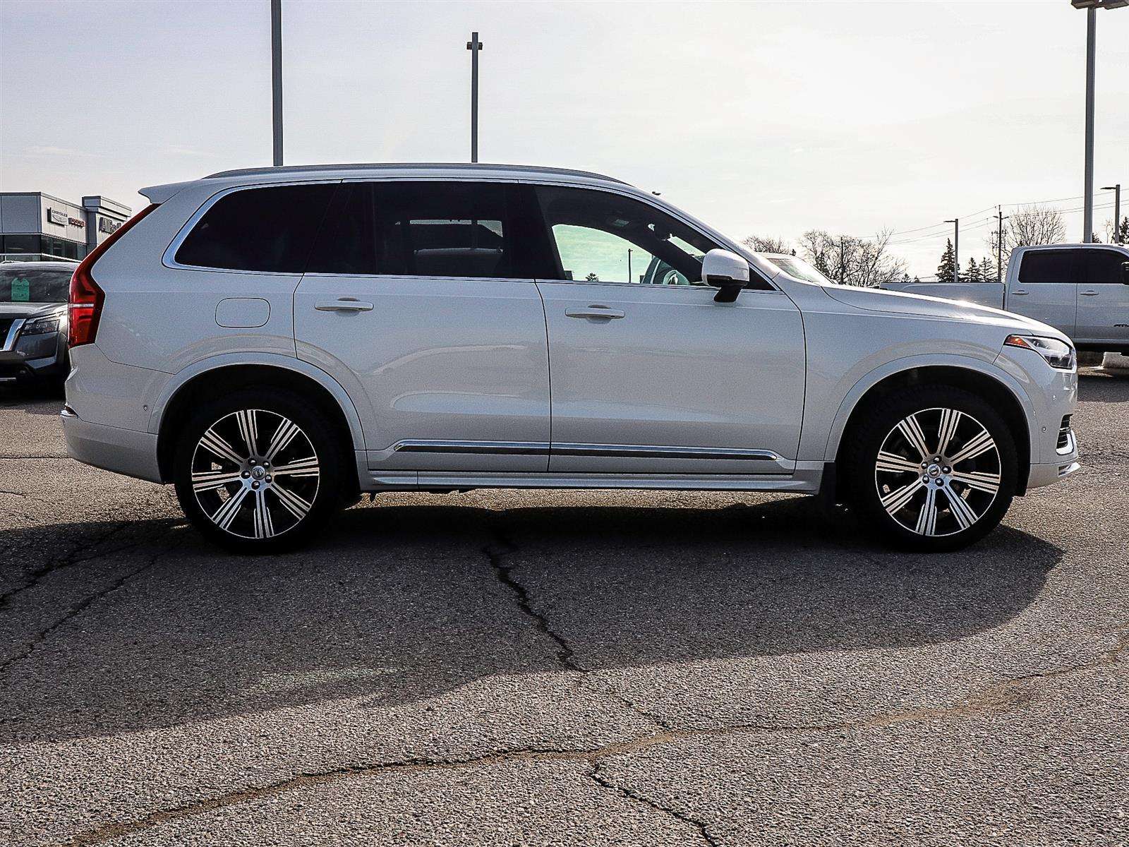 2024 Volvo XC90 ULTIMATE BRIGHT THEME alt 3