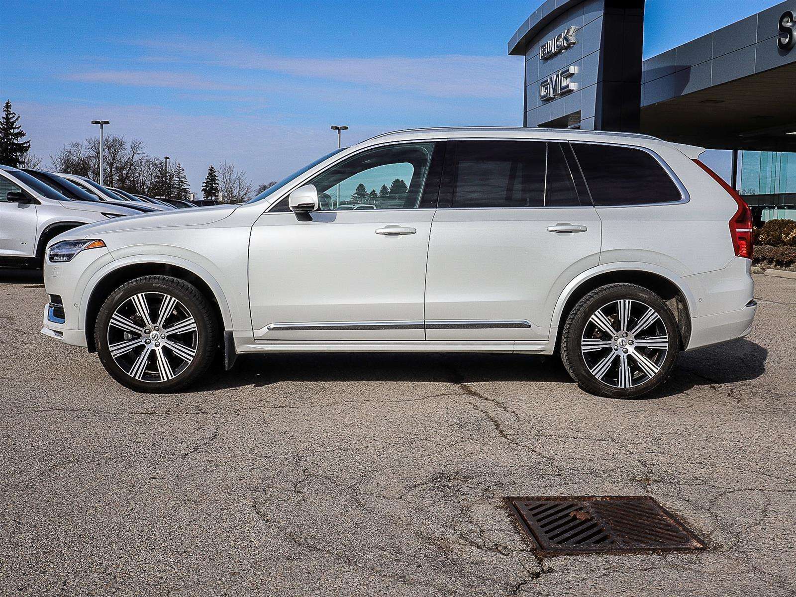 2024 Volvo XC90 ULTIMATE BRIGHT THEME alt 5