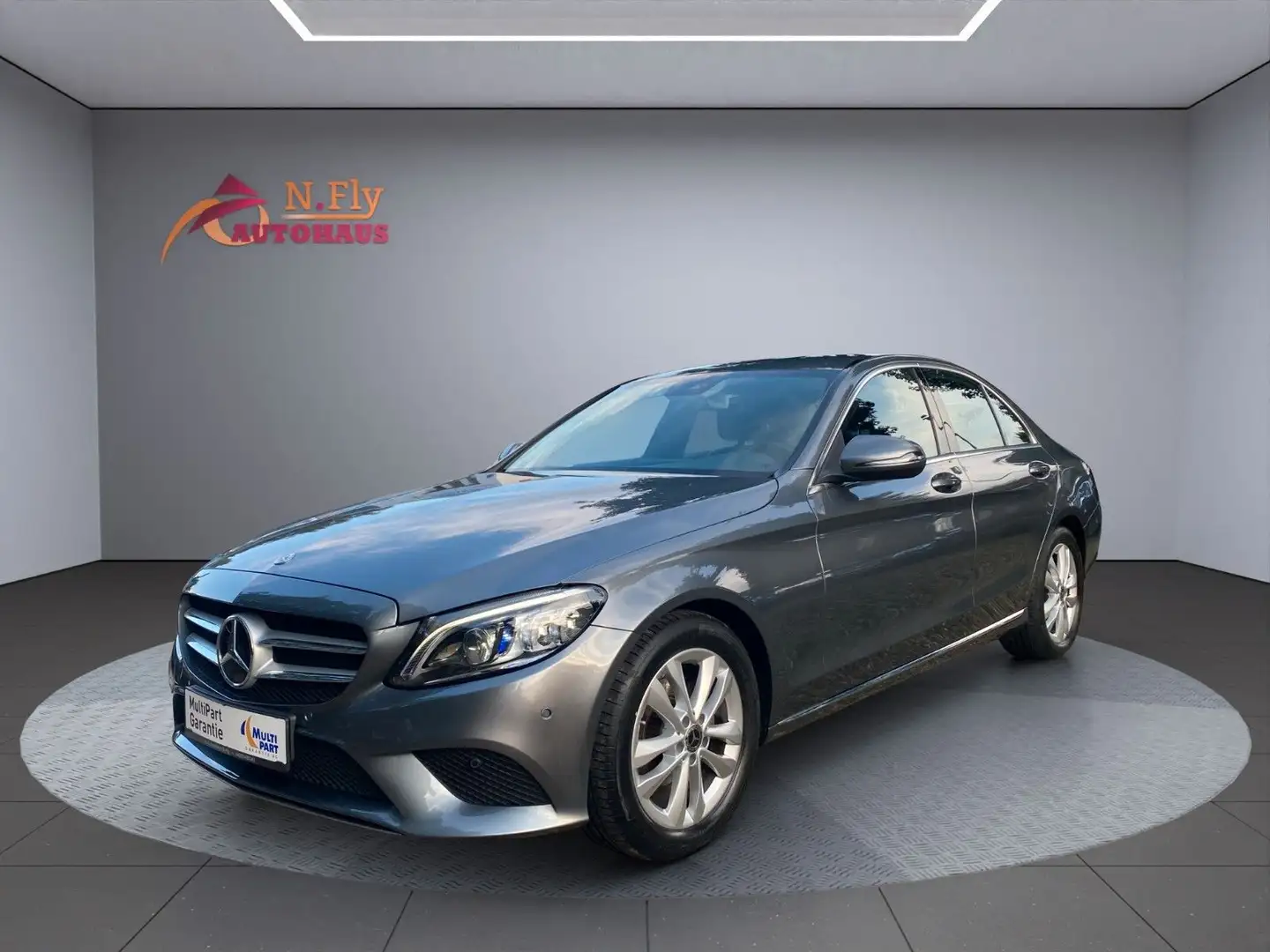 Mercedes-Benz C 180 CGI Lim. Avantgarde LED*NAVI*CAM*SZ Gris - 1