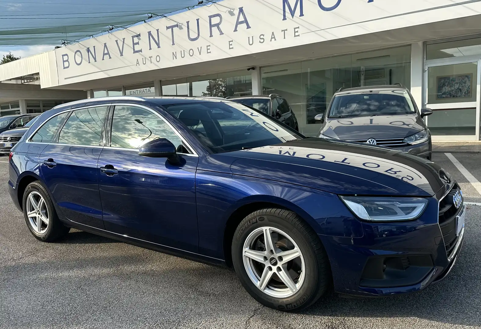 Audi A4 Avant 35 2.0 tdi mhev Business 163cv s-tronic Blau - 1