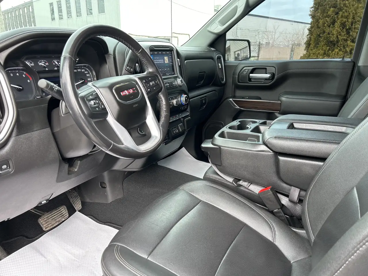 GMC Sierra 1500 снимка GMC Sierra 1500