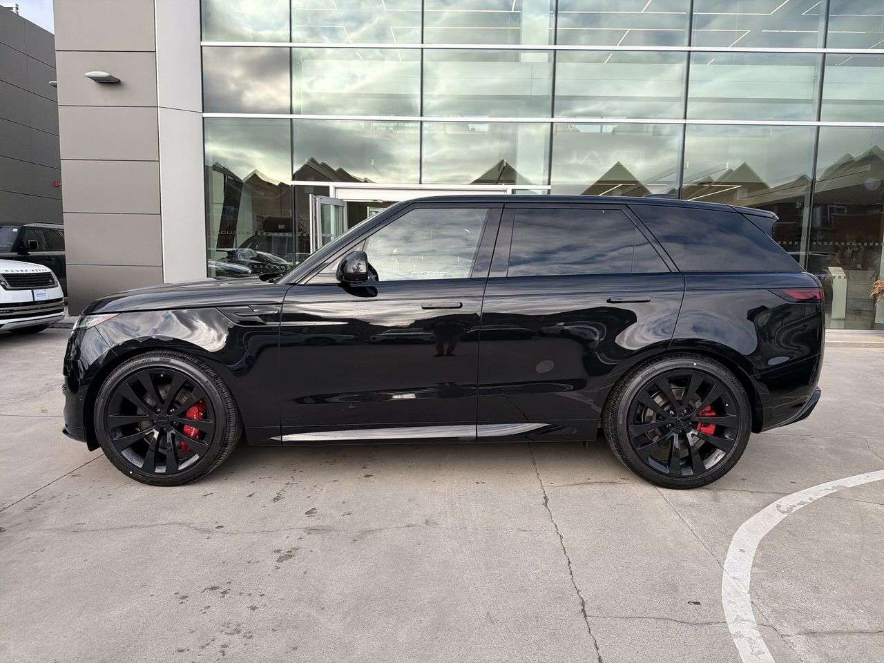 2026 Land Rover Range Rover Sport P530 Dynamic SE alt 5