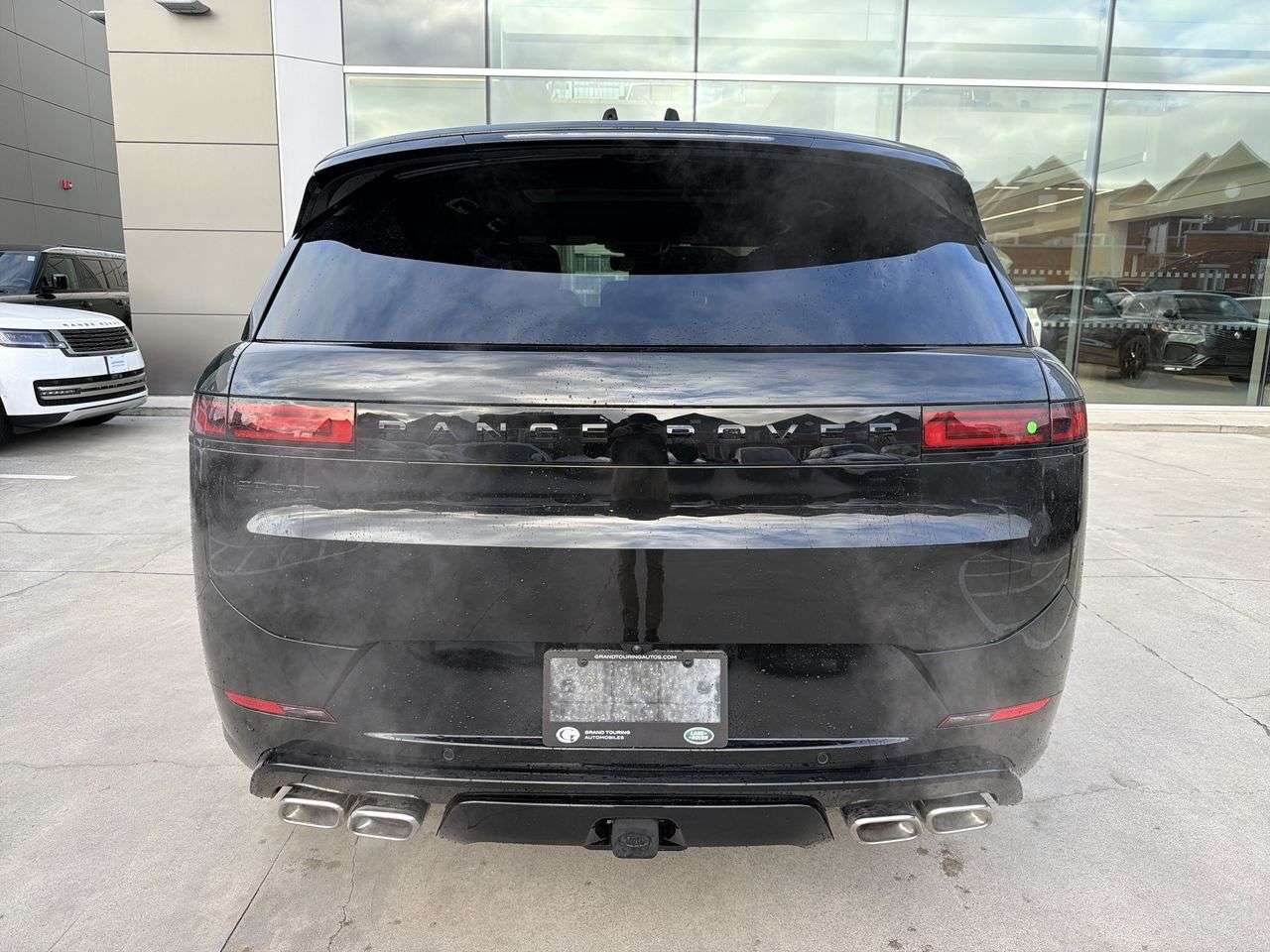 2026 Land Rover Range Rover Sport P530 Dynamic SE alt 4