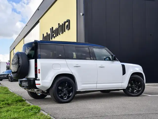 Land Rover Defender view 6