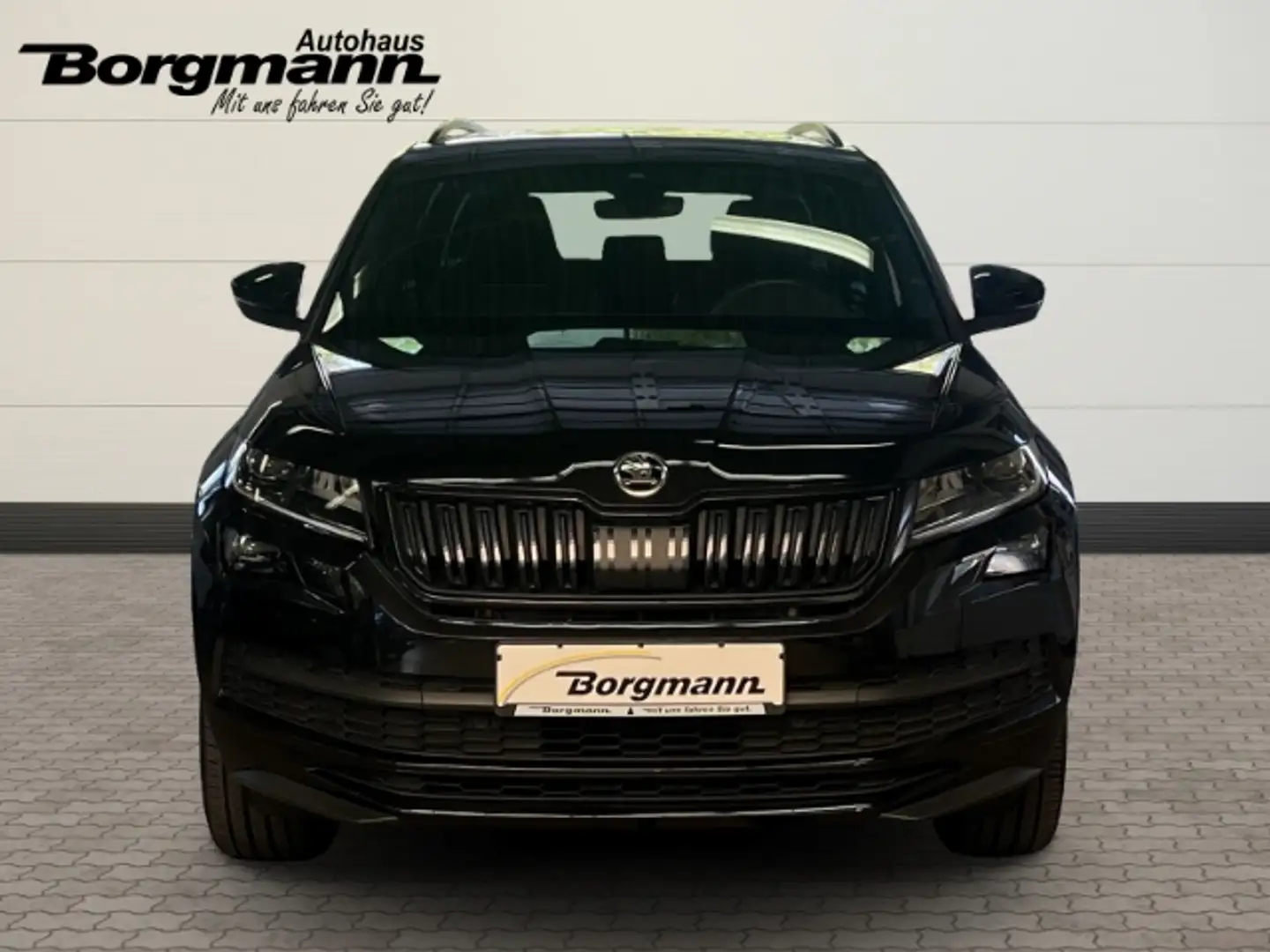 Skoda Kodiaq 2.0 EU6d Sportline 2,0 TSI 140kW 7-Gang DSG 4x4 AD Schwarz - 2
