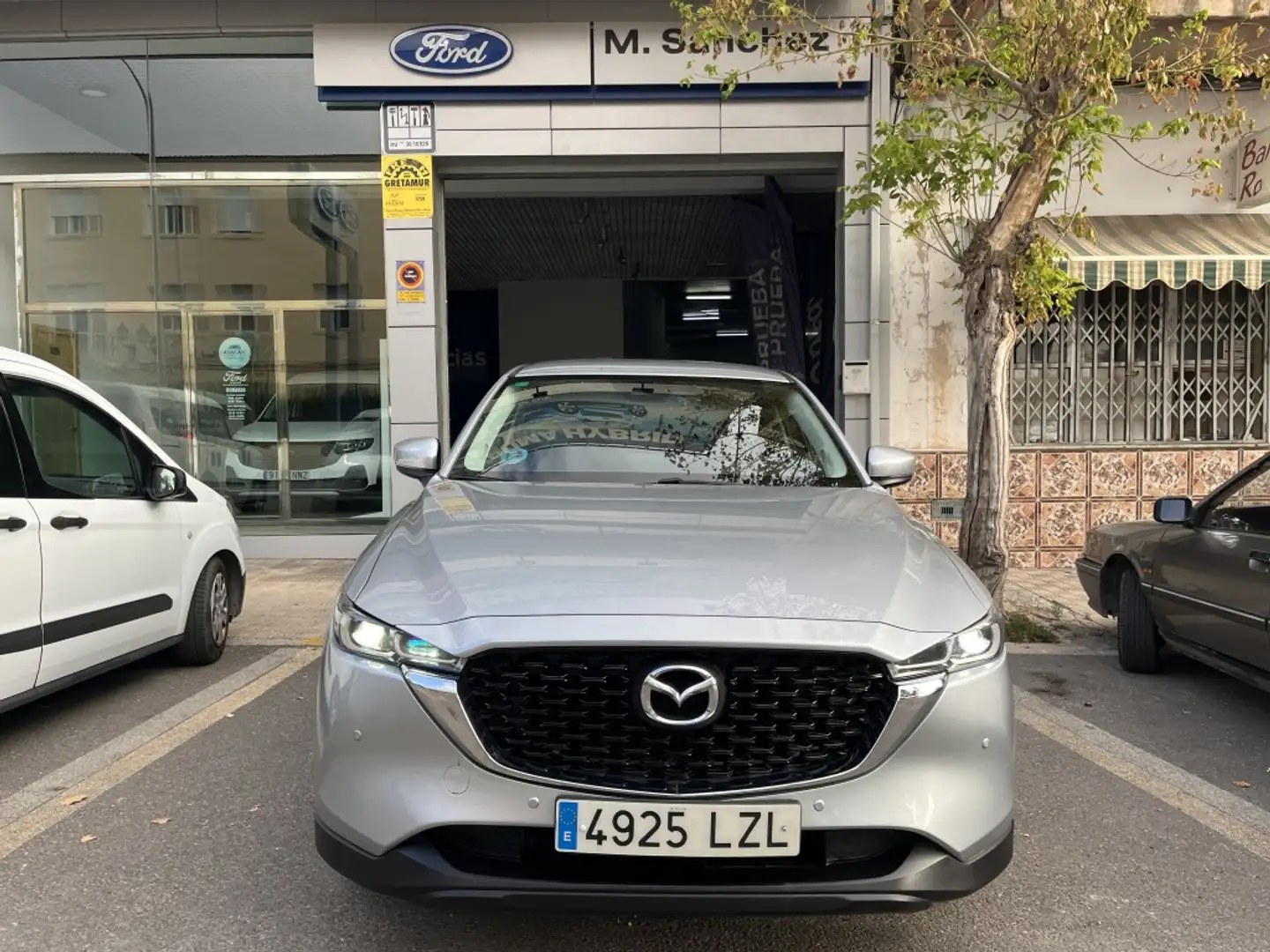 Mazda CX-5 2.2 Skyactiv-D Origin 2WD 110Kw Gris - 2