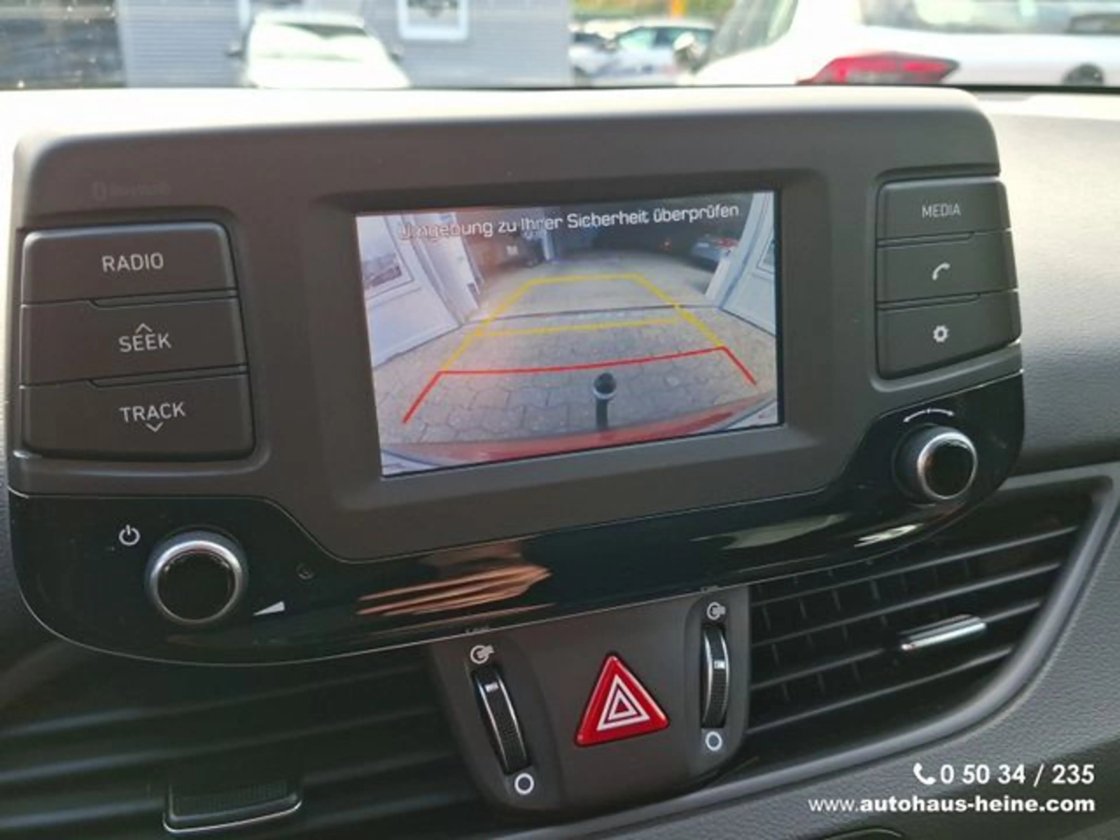 Hyundai i30 i30 cw Kombi GO!|AHK|Allwetter|R-Kamera|MFL — photo 12