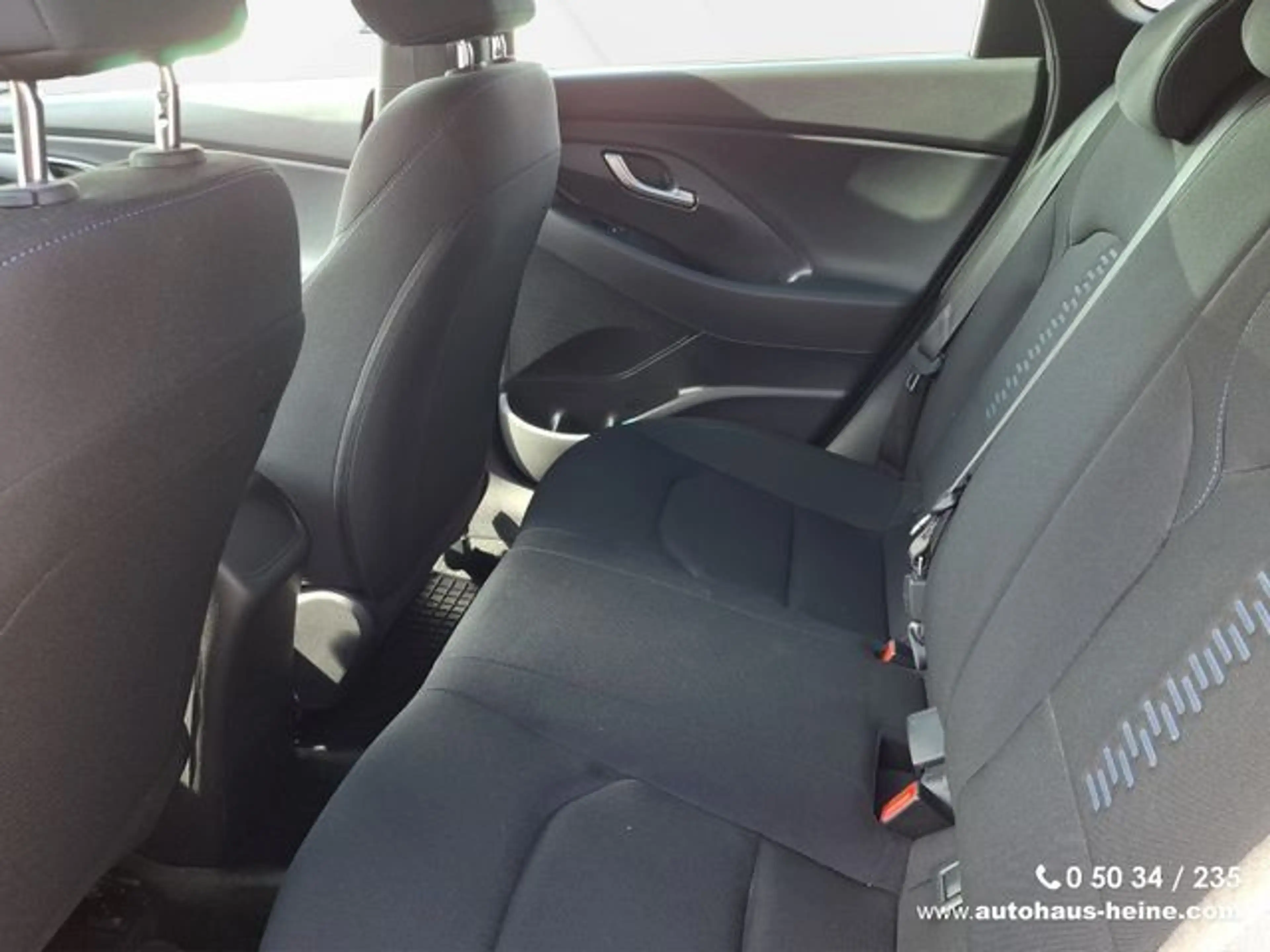 Hyundai i30 i30 cw Kombi GO!|AHK|Allwetter|R-Kamera|MFL — photo 8