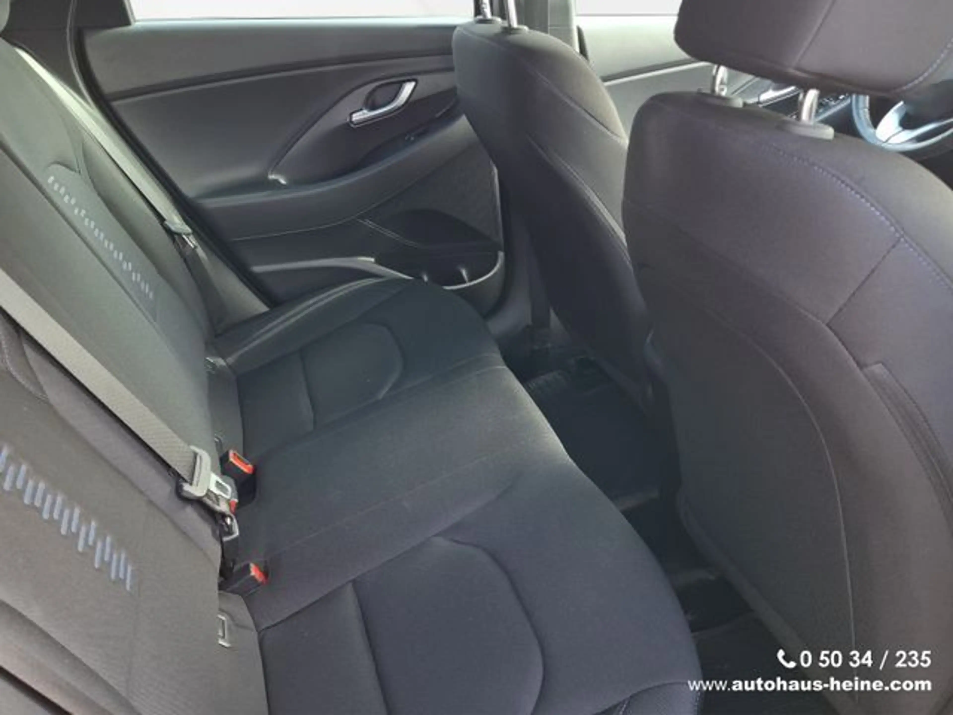 Hyundai i30 i30 cw Kombi GO!|AHK|Allwetter|R-Kamera|MFL — photo 10