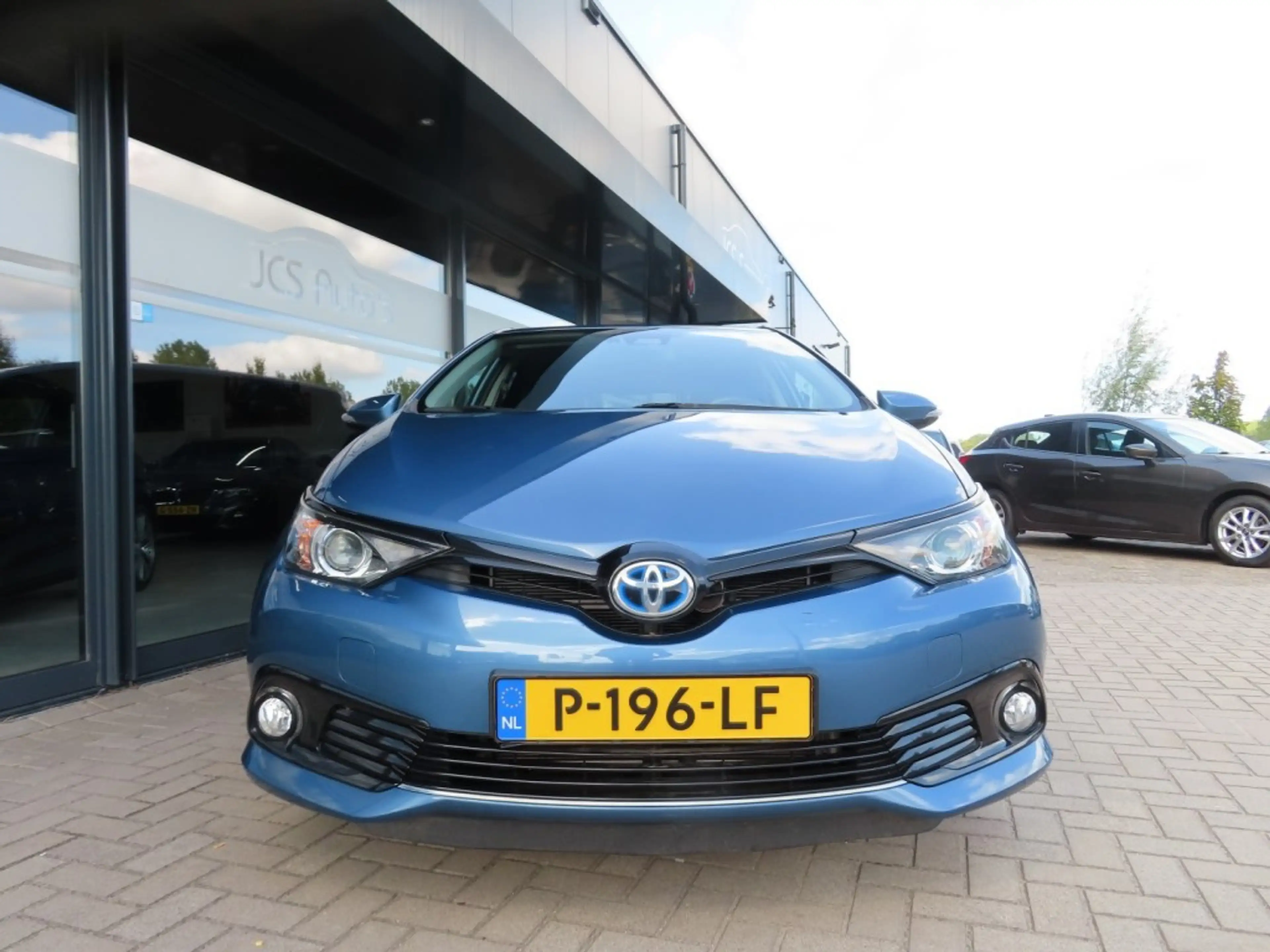Toyota Auris 1.8 Hybrid Black Edition Ecc Acc Camera Trekhaak 2 — photo 2