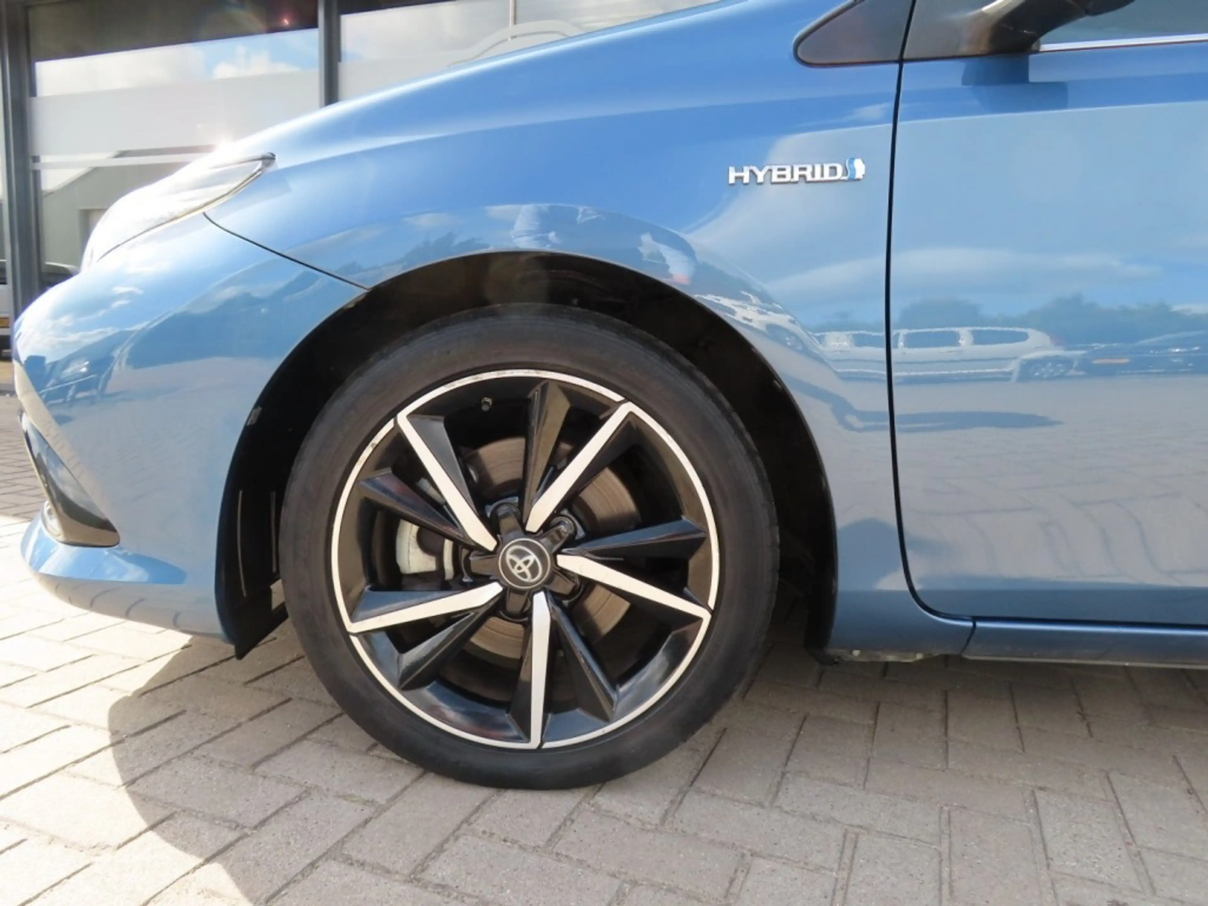 Toyota Auris 1.8 Hybrid Black Edition Ecc Acc Camera Trekhaak 2 — photo 34