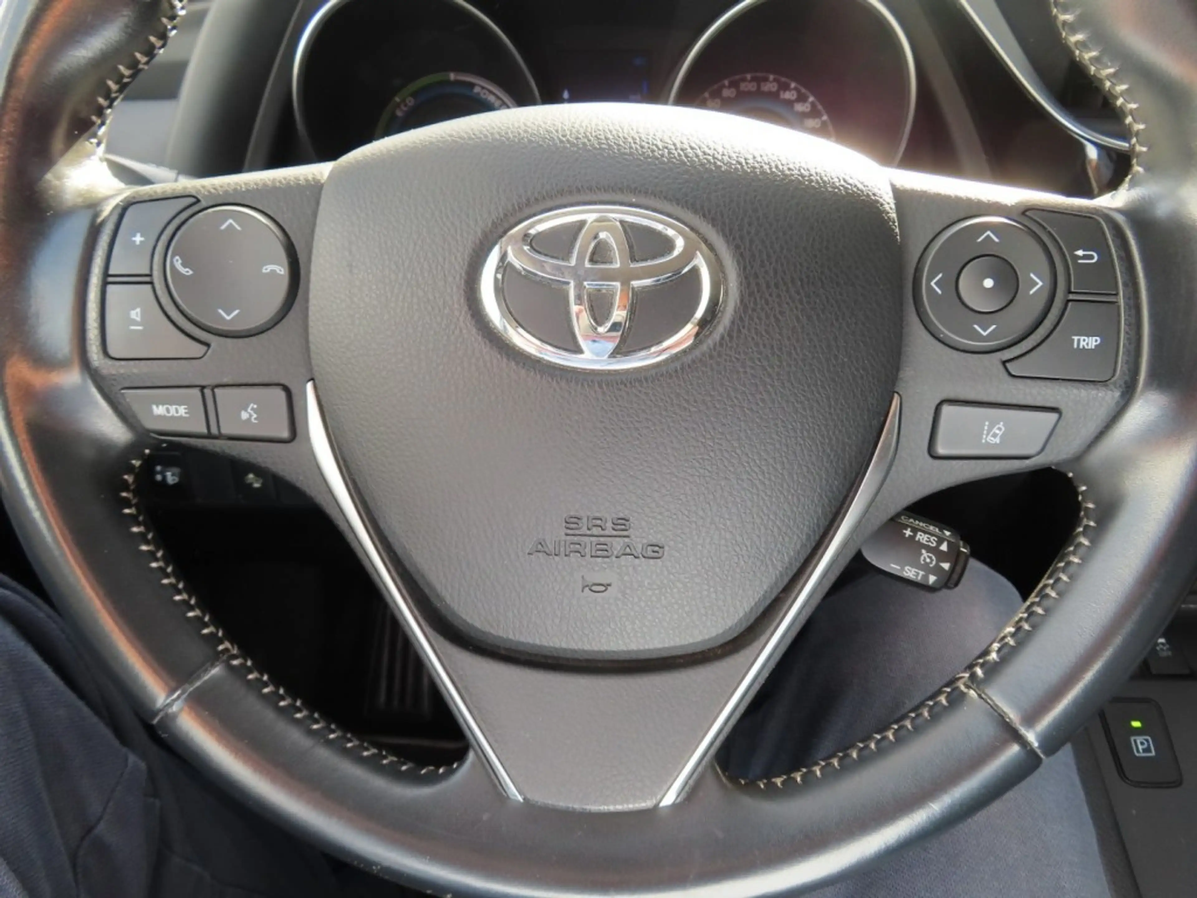 Toyota Auris 1.8 Hybrid Black Edition Ecc Acc Camera Trekhaak 2 — photo 22