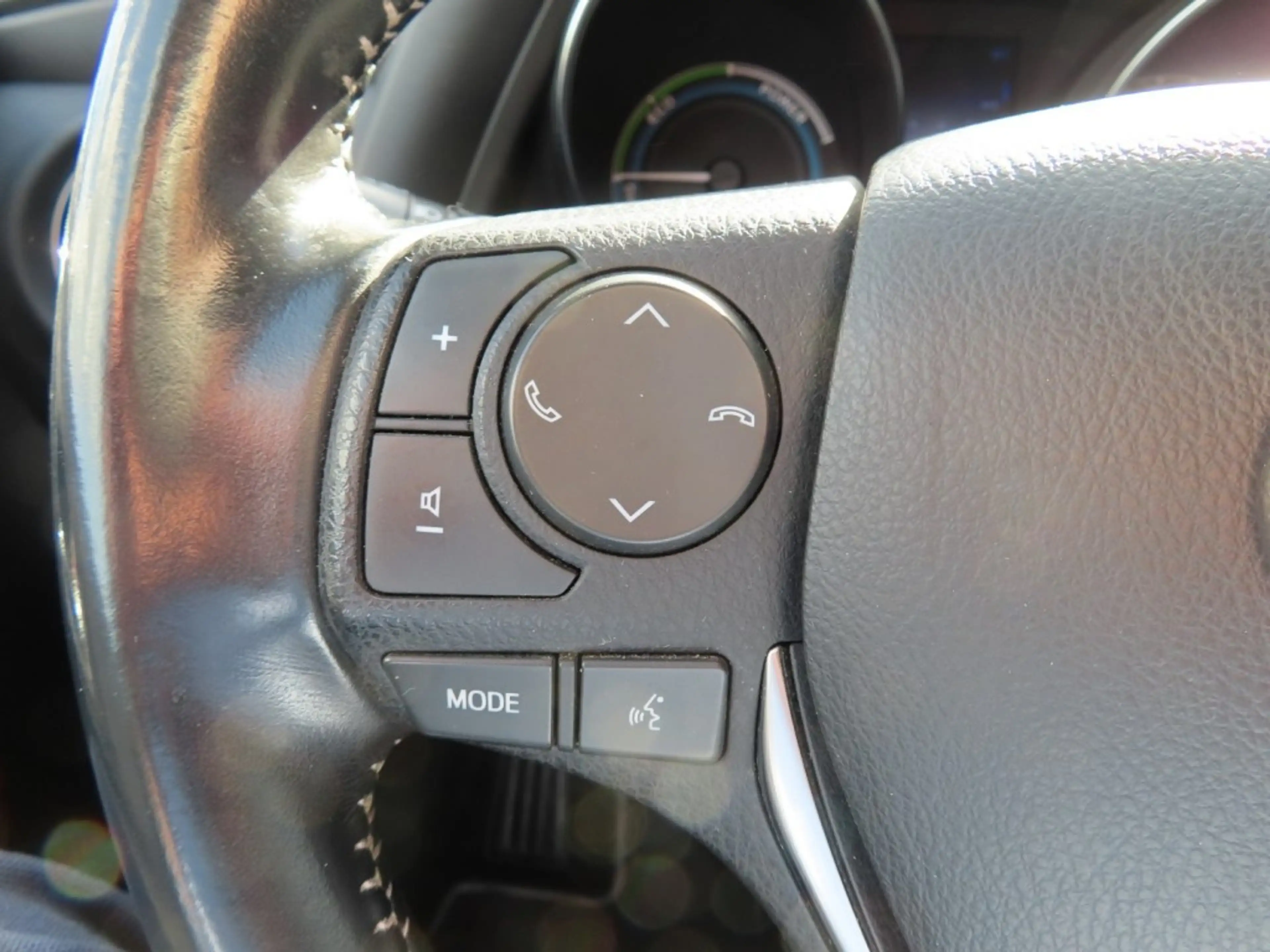 Toyota Auris 1.8 Hybrid Black Edition Ecc Acc Camera Trekhaak 2 — photo 23