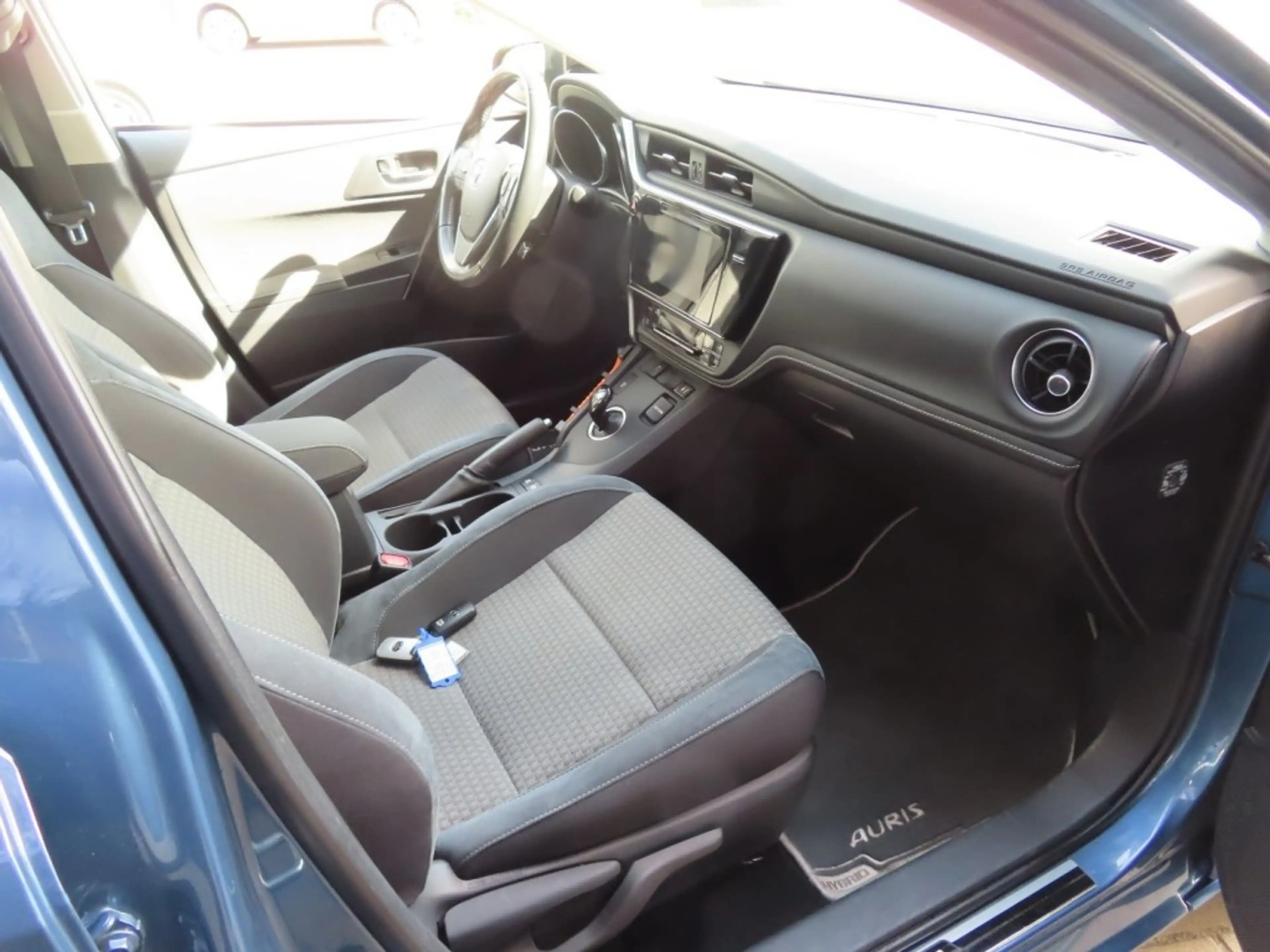 Toyota Auris 1.8 Hybrid Black Edition Ecc Acc Camera Trekhaak 2 — photo 35