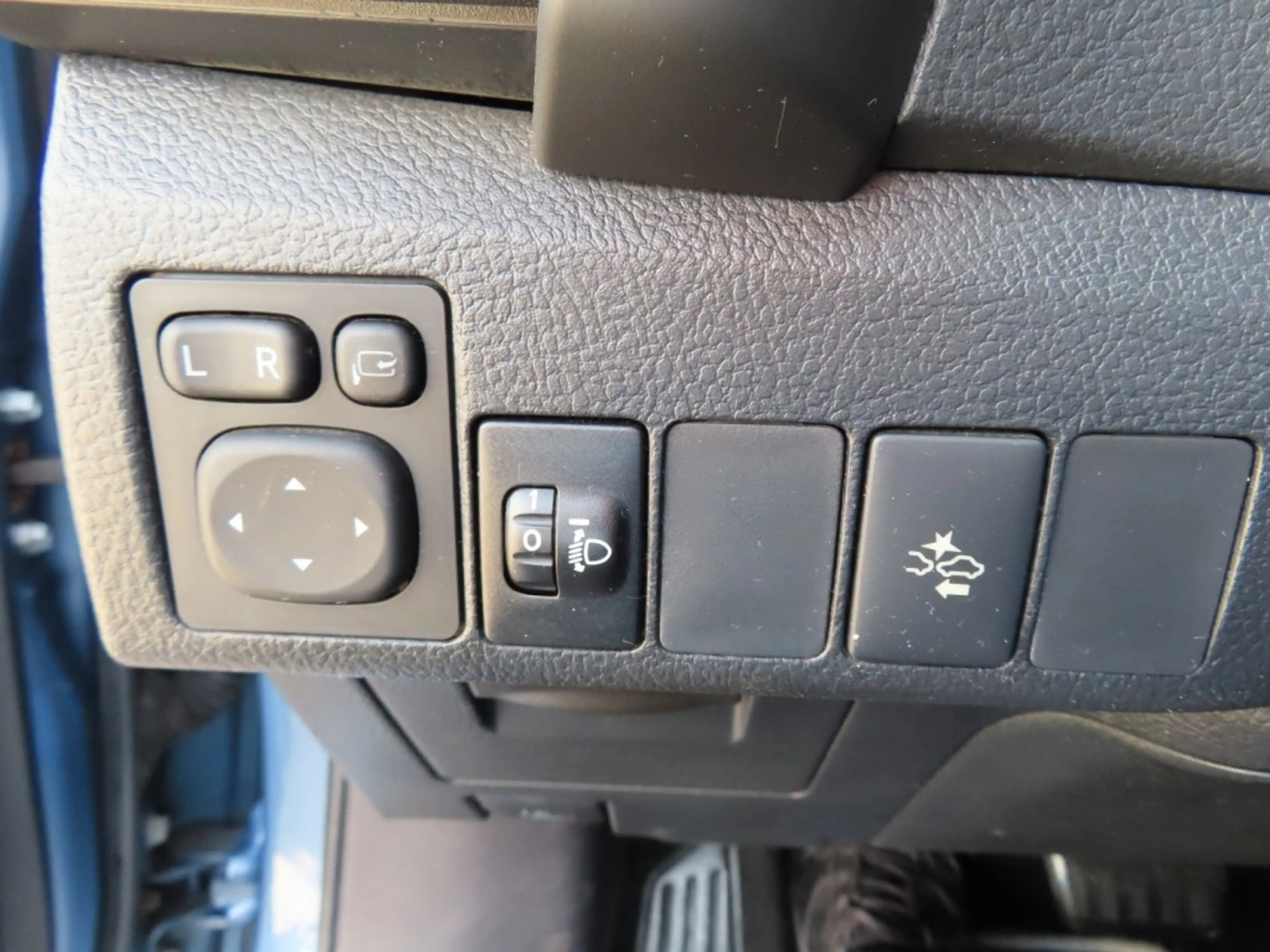 Toyota Auris 1.8 Hybrid Black Edition Ecc Acc Camera Trekhaak 2 — photo 19