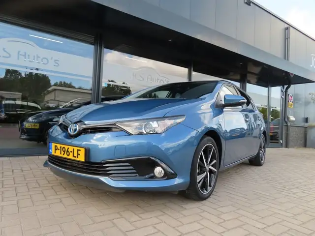 Toyota Auris 1.8 Hybrid Black Edition Ecc Cruise Camera Trekhaa