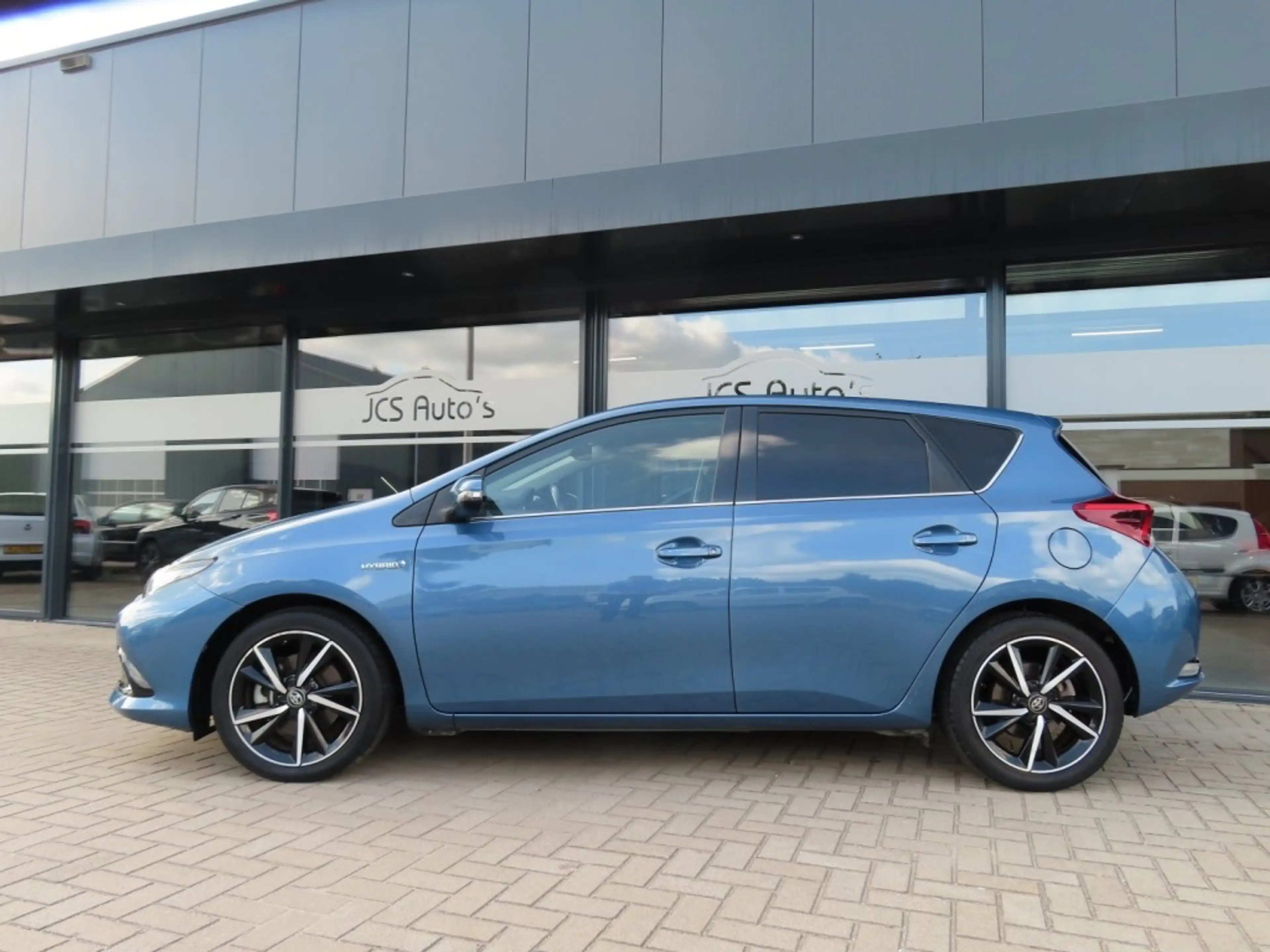 Toyota Auris 1.8 Hybrid Black Edition Ecc Acc Camera Trekhaak 2 — photo 4