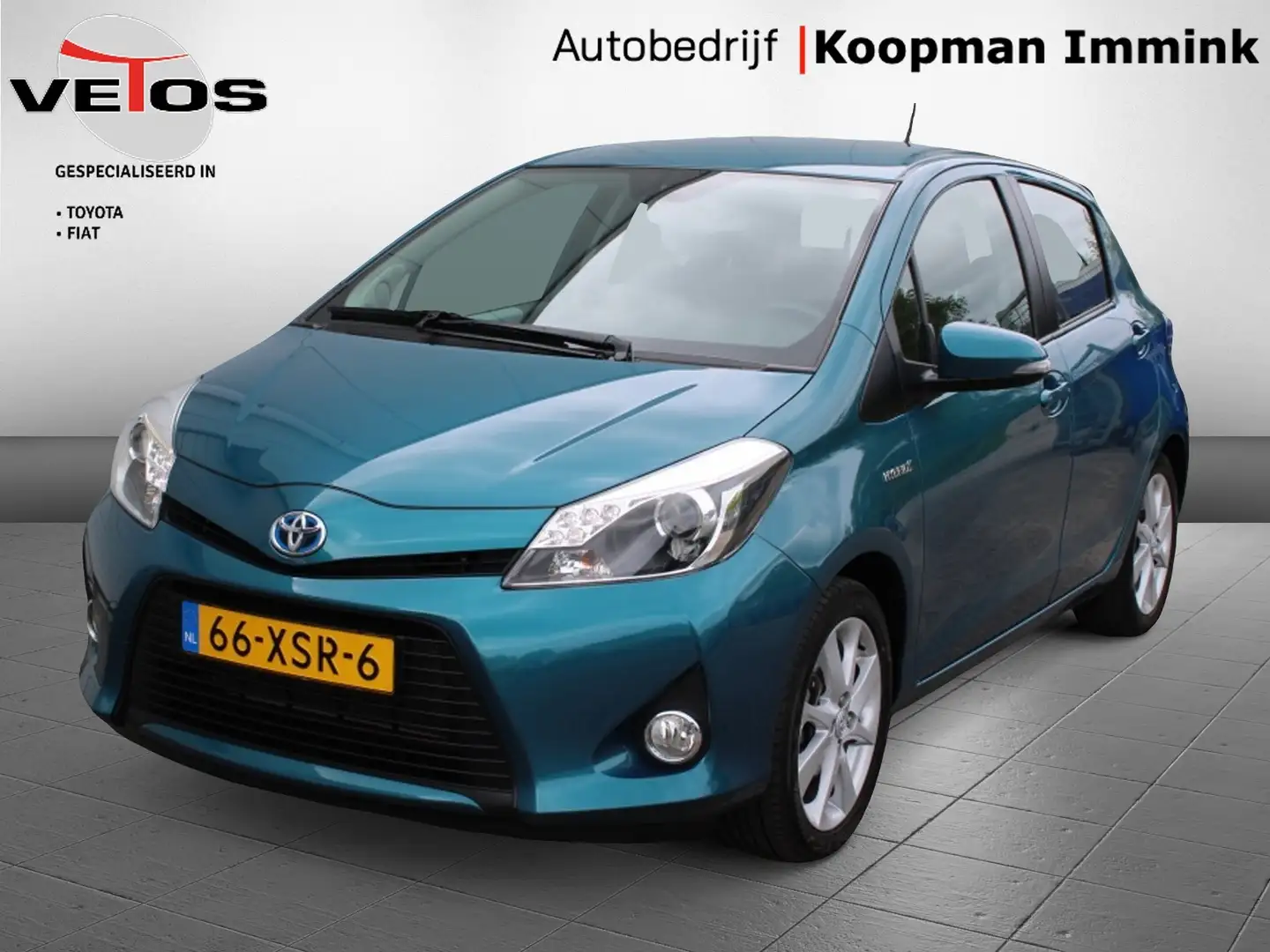 Toyota Yaris 1.5 Full Hybrid Dynamic Groen - 1