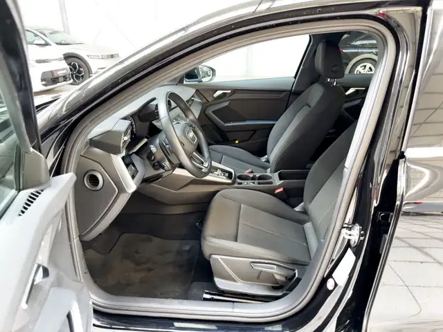 Audi A3 view 8