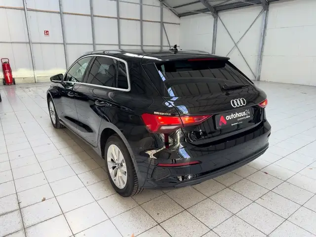 Audi A3 view 4