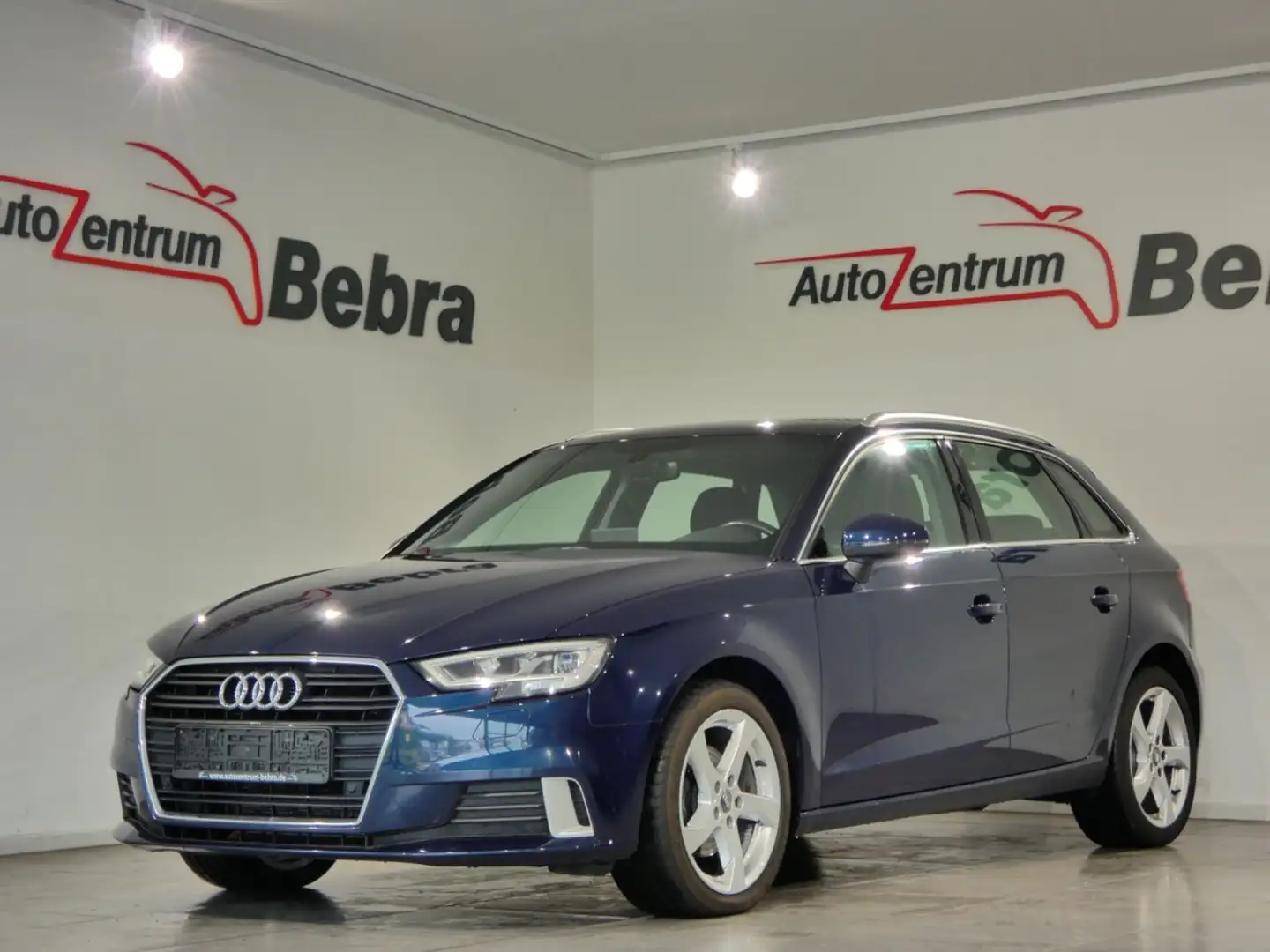 Audi A3 Sportback 30 g-tron Sport LED/Navi/SHZ/PDC Bleu - 1