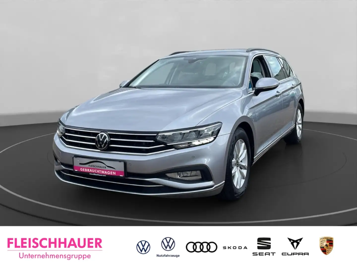 Volkswagen Passat Variant Business 2.0 TDI DSG Navi Massagesitze LED Kurvenl Argent - 1