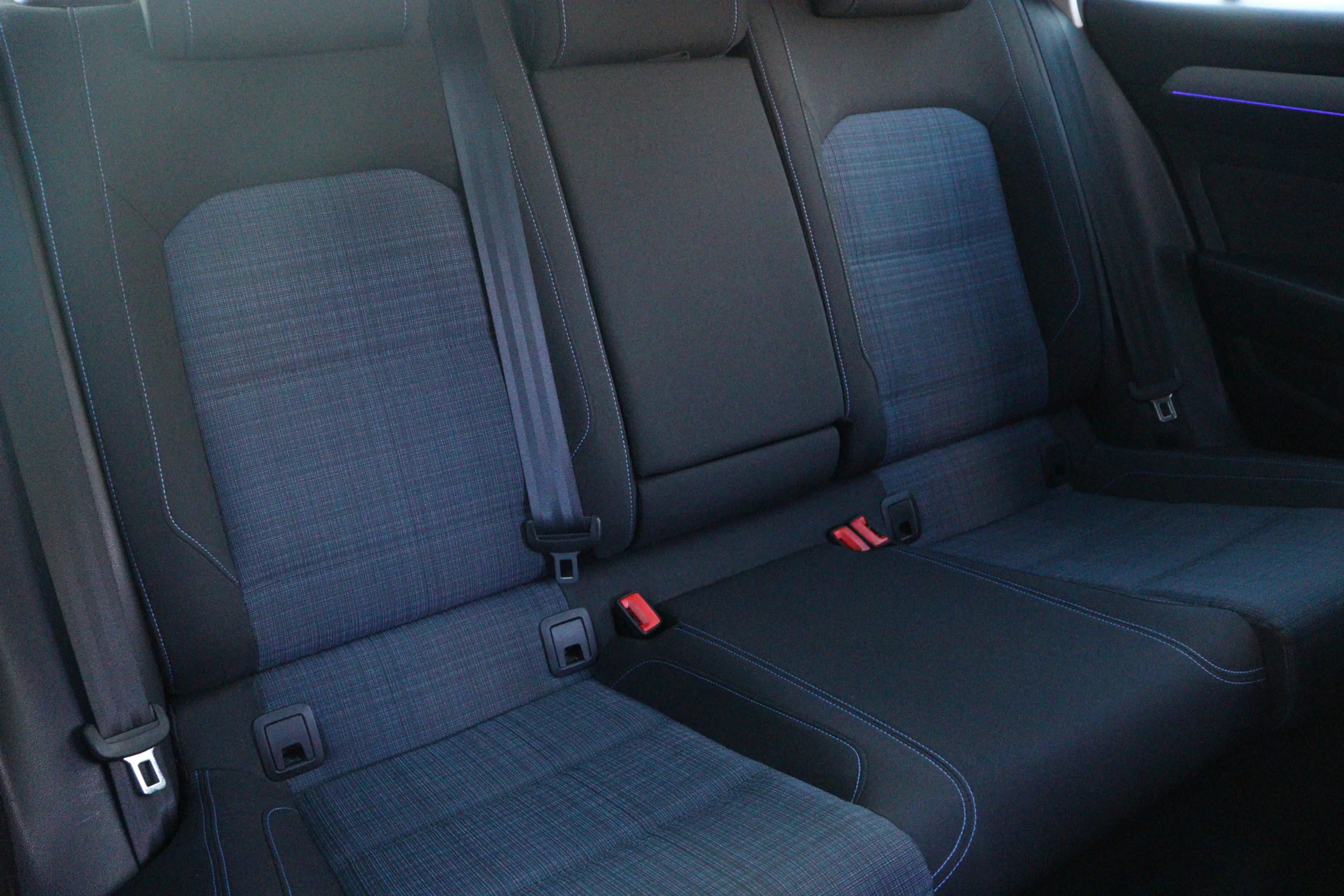 Volkswagen Passat Variant 1.4 TSI PHEV GTE Business | Matrix | Camera | ACC — photo 15