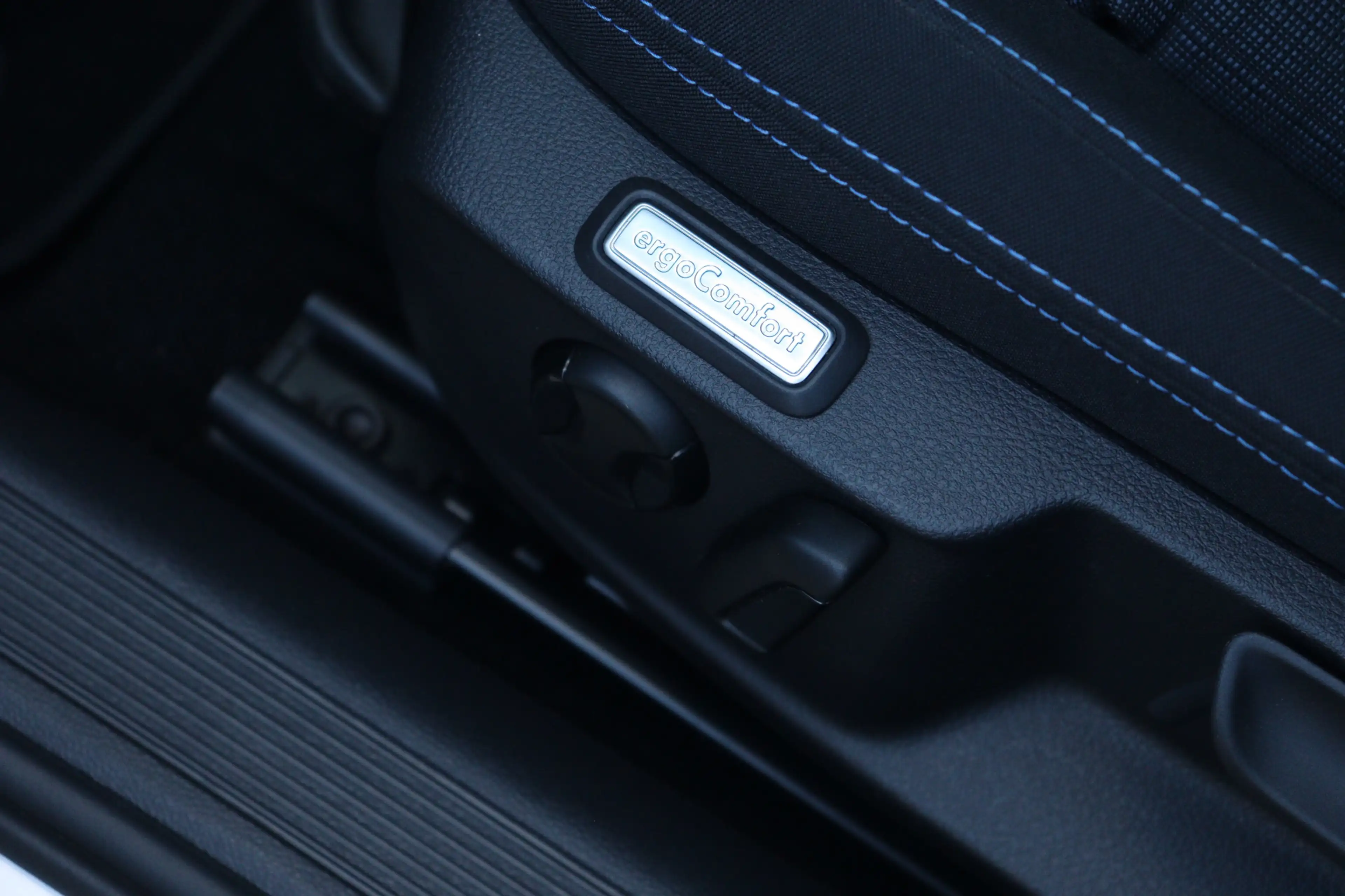 Volkswagen Passat Variant 1.4 TSI PHEV GTE Business | Matrix | Camera | ACC — photo 14